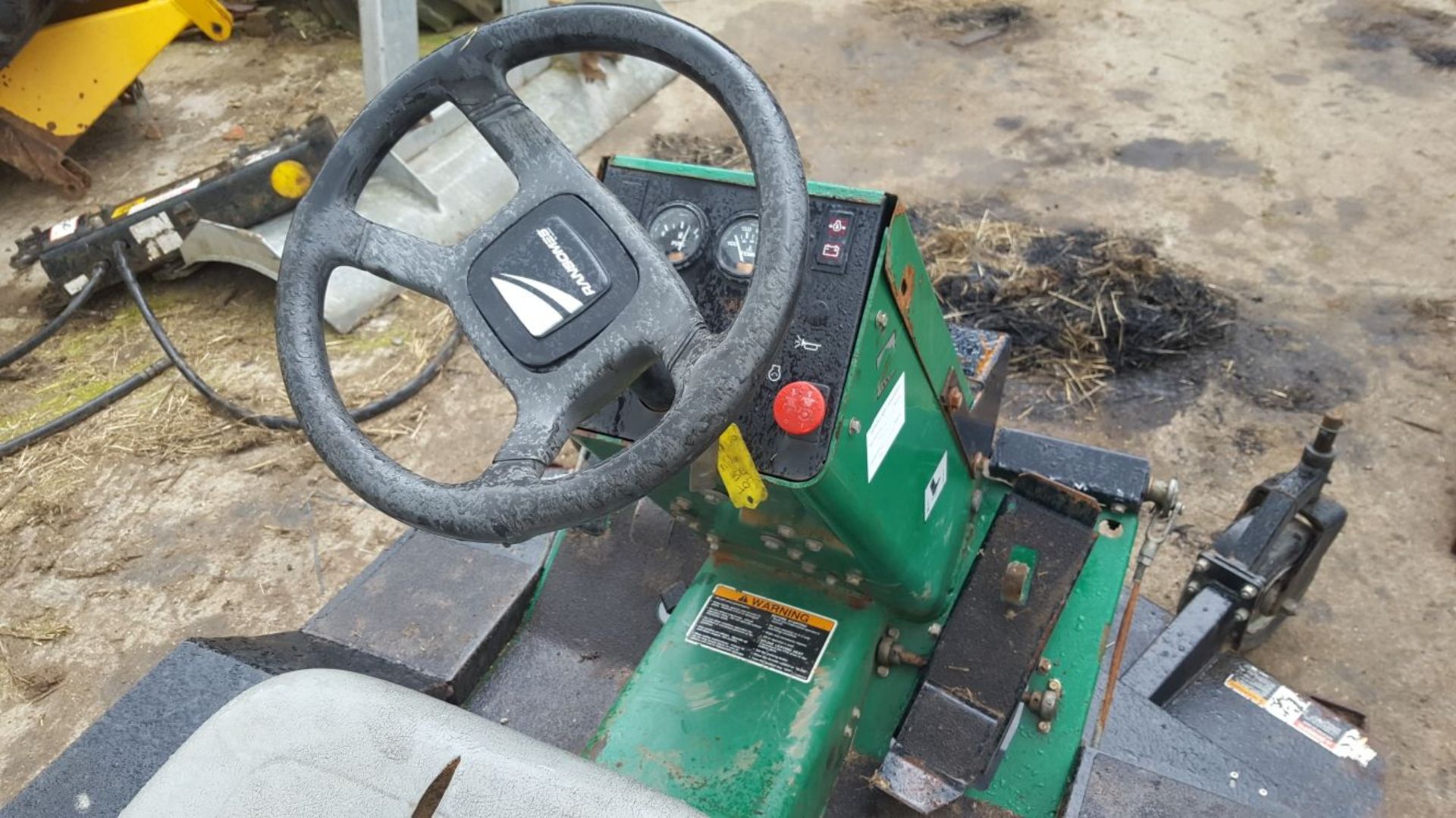 2005/05 REG RANSOMES ROTARY MOWER 4WD FRONTLINE 728D, STARTS, DRIVES AND MOWS *PLUS VAT* - Image 2 of 7