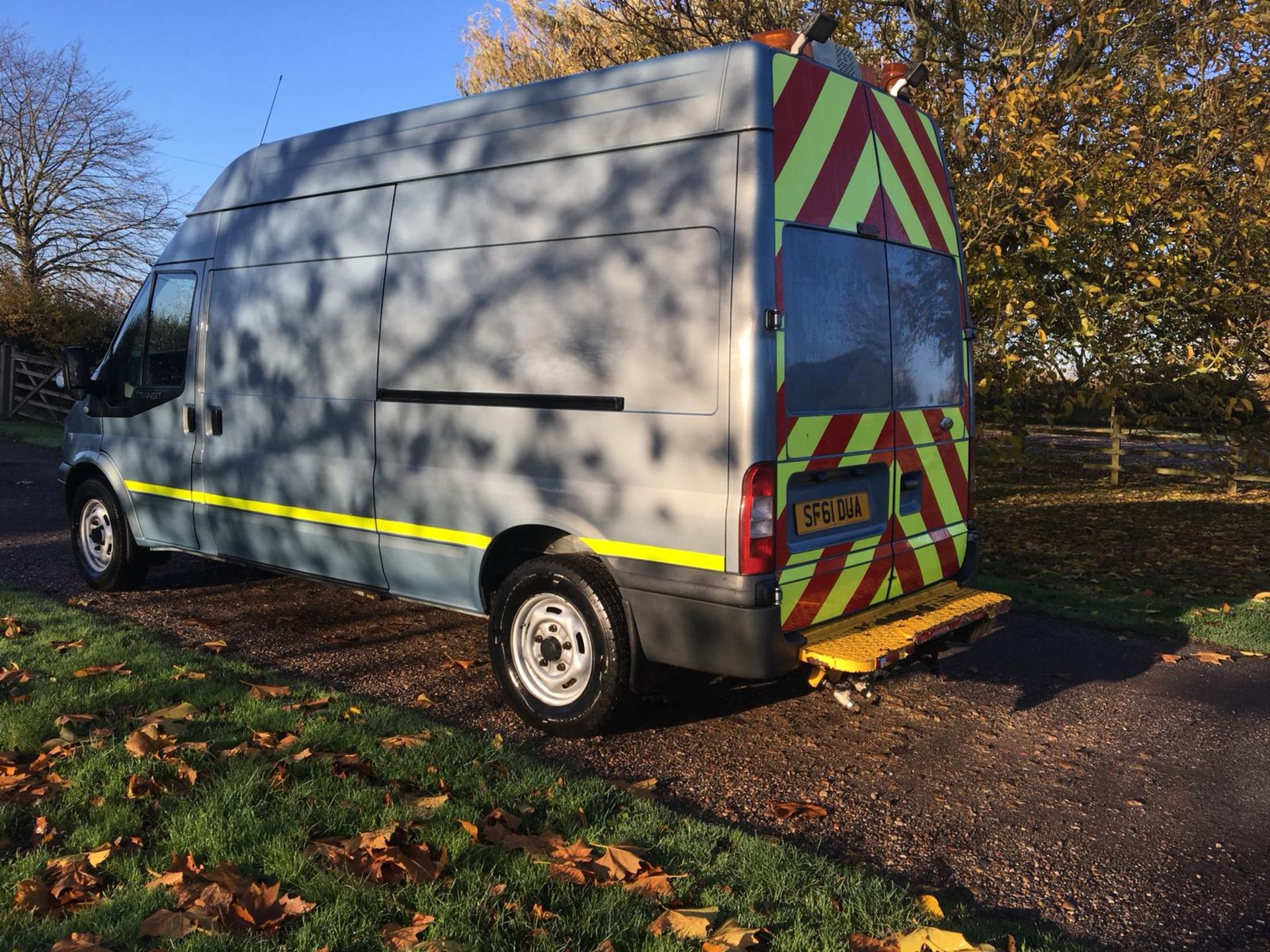 2011/61 REG FORD TRANSIT 115 T350L RWD BLUE DIESEL PANEL VAN, COMPRESSOR & ELECTRICS WORK - Image 4 of 12