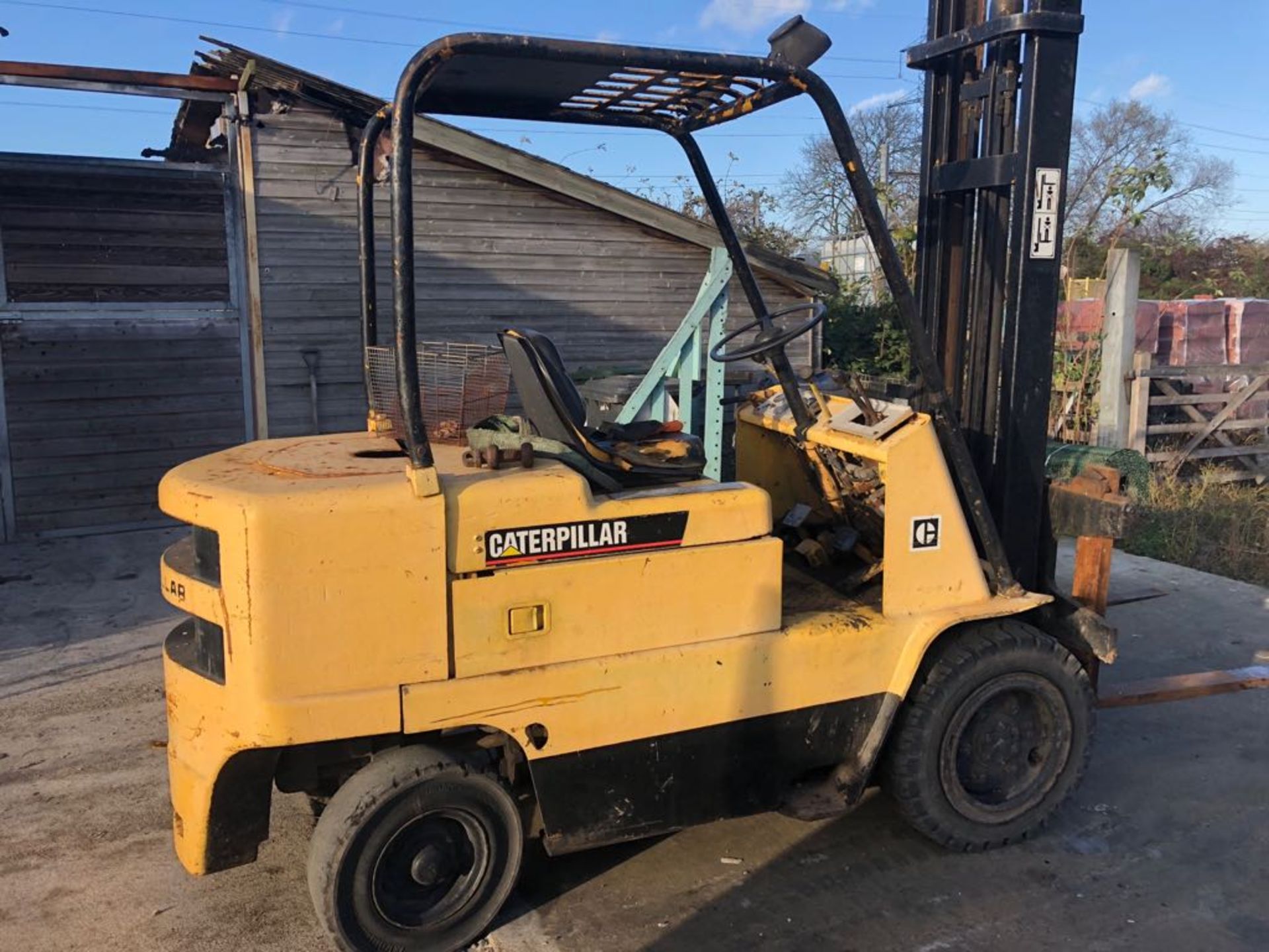 CATERPILLAR 3 TON 4M HIGH DIESEL FORKLIFT *PLUS VAT* - Image 3 of 12