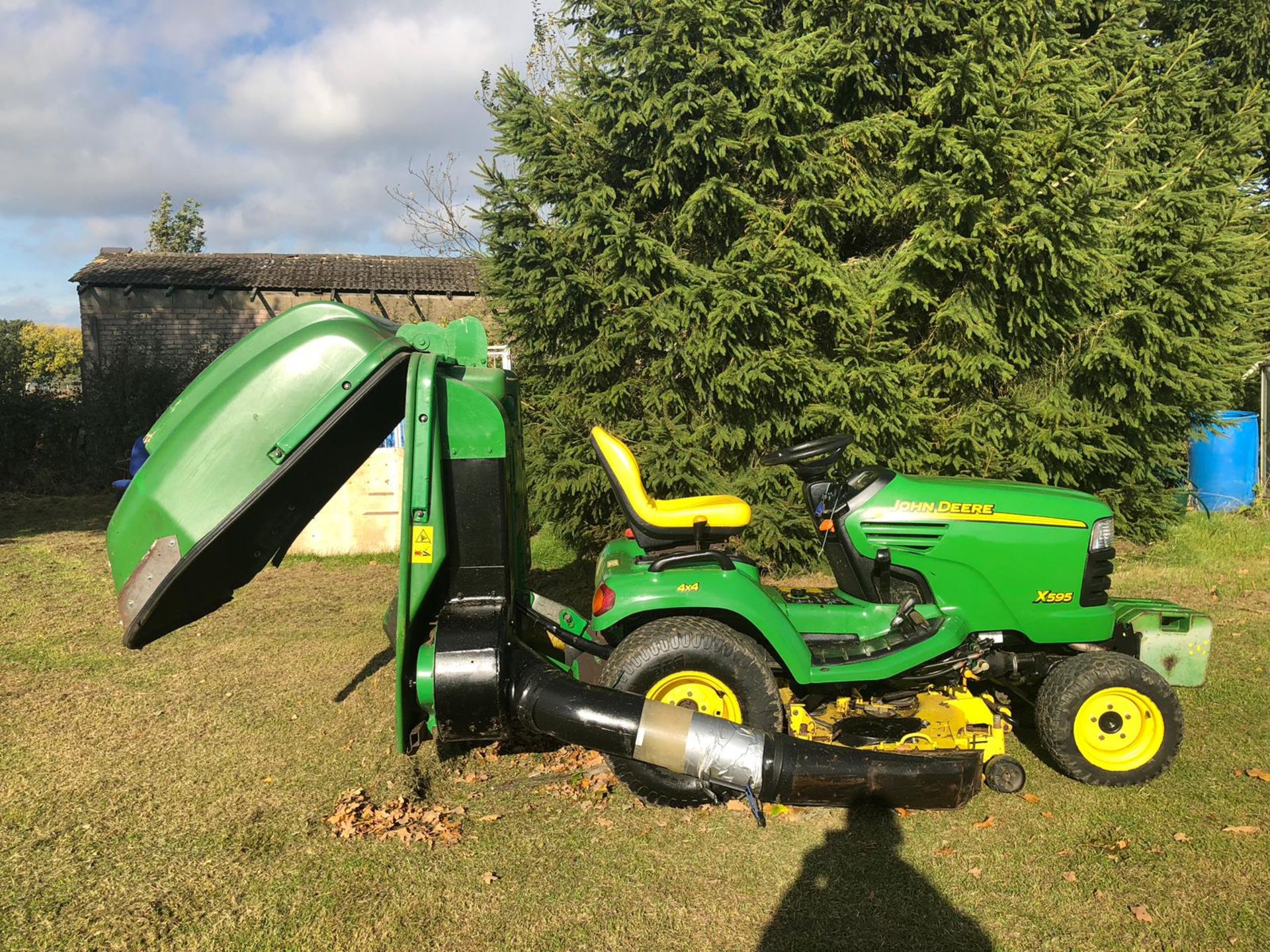 JOHN DEERE X595 RIDE ON DIESEL LAWN MOWER, IN WORKING ORDER *PLUS VAT* - Image 2 of 20