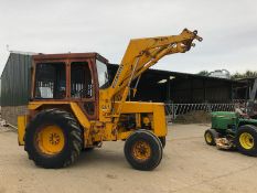 JOHN DEERE JD410 TRACTOR WITH FULL CAB, SHOWING 817 HOURS *NO VAT*