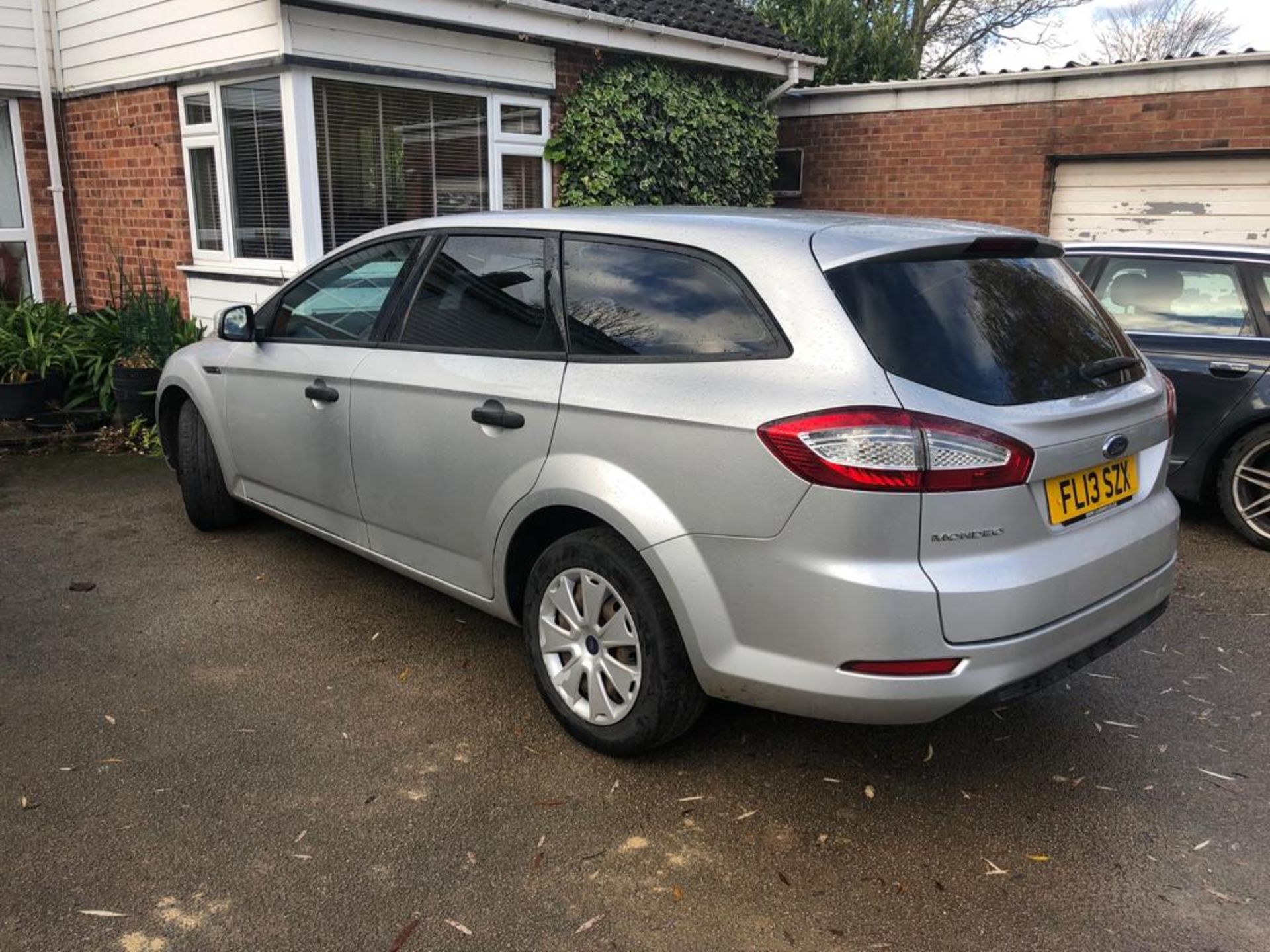 2013/13 REG FORD MONDEO EDGE TDI 2.0 AUTOMATIC SILVER DIESEL ESTATE *NO VAT* - Image 2 of 13