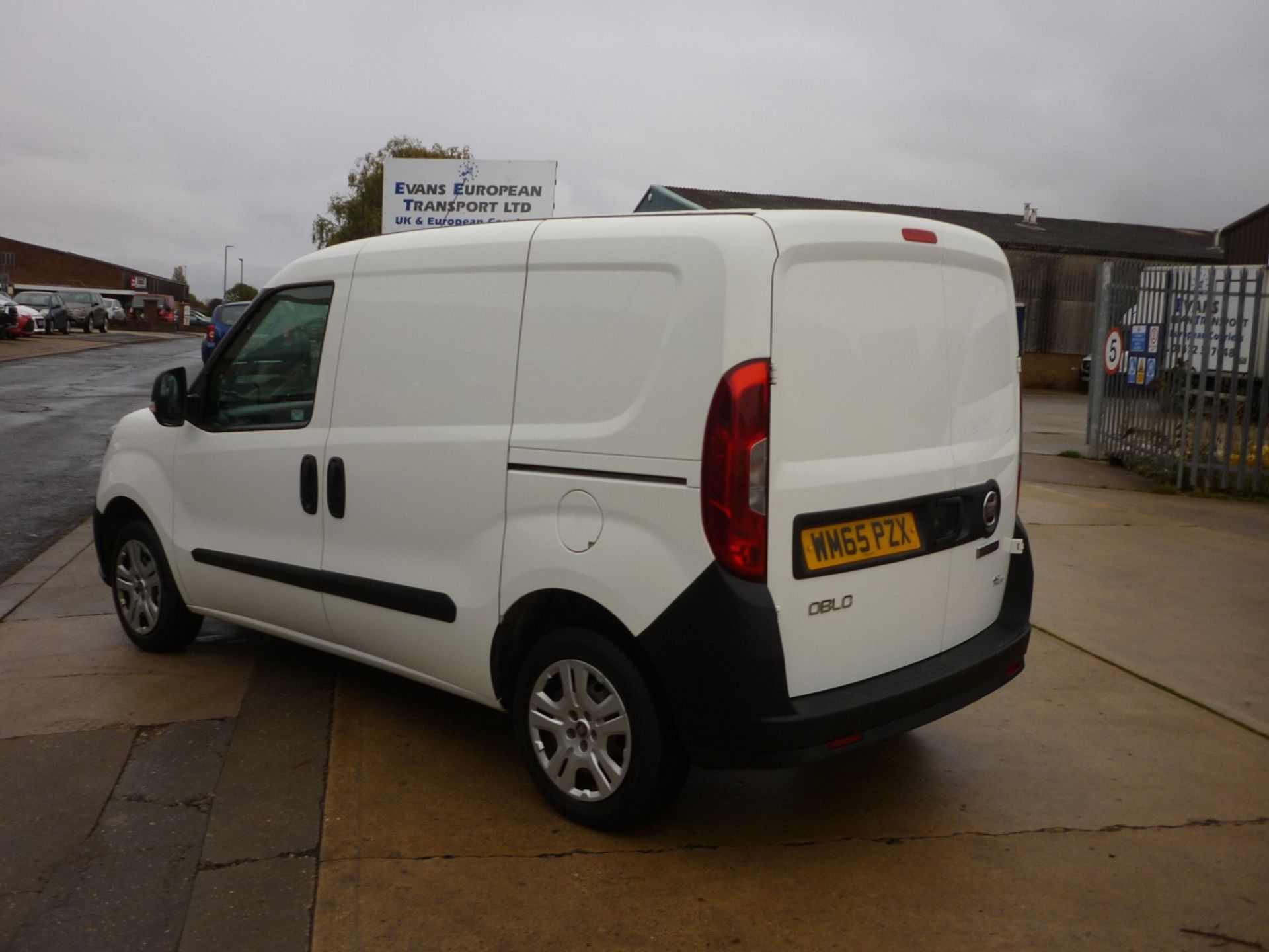 2015/65 REG FIAT DOBLO 16V MULTIJET WHITE DIESEL PANEL VAN, SHOWING 0 FORMER KEEPERS *PLUS VAT* - Image 5 of 7