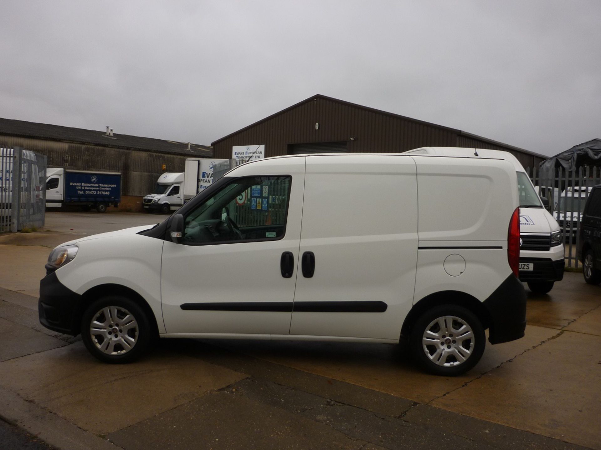 2015/65 REG FIAT DOBLO 16V MULTIJET WHITE DIESEL PANEL VAN, SHOWING 0 FORMER KEEPERS *PLUS VAT* - Image 6 of 7