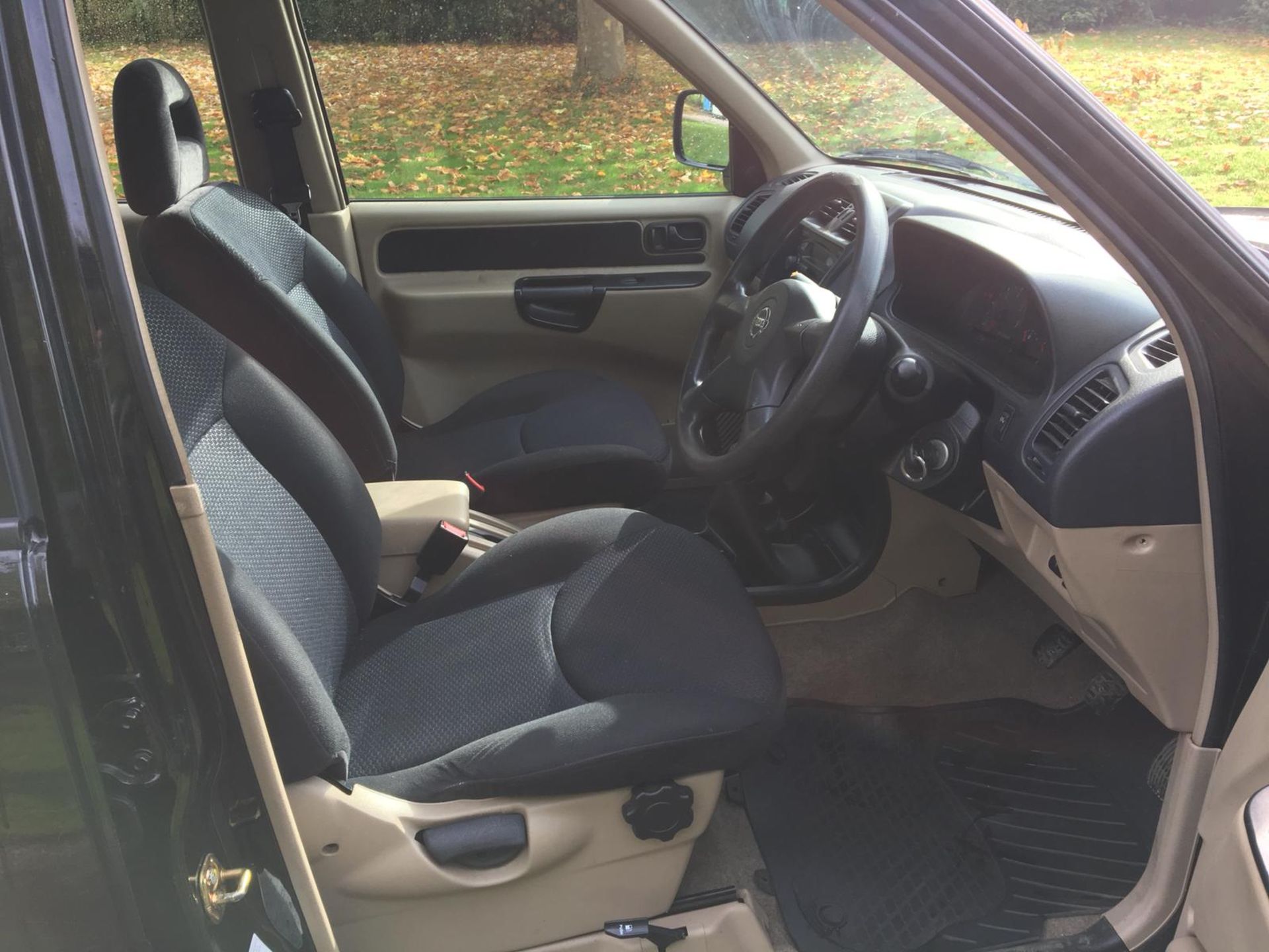 2003 NISSAN TERRANO BLACK DIESEL ESTATE, SHOWING 2 FORMER KEEPERS *NO VAT* - Image 9 of 11