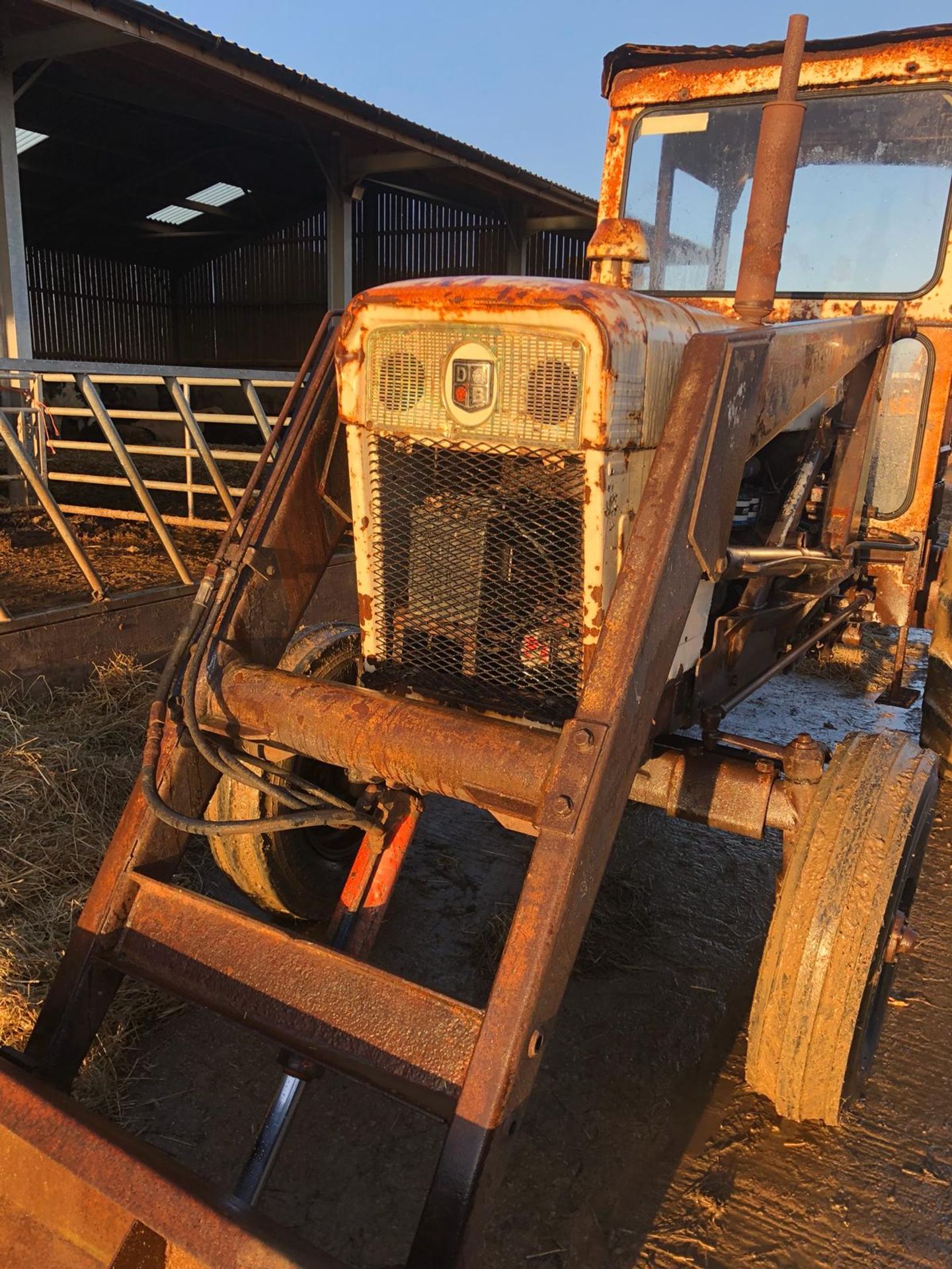 1971 DAVID BROWN 1200 TRACTOR, STARTS WITH A JUMP PACK, DRIVES AND LIFTS *PLUS VAT* - Image 5 of 16