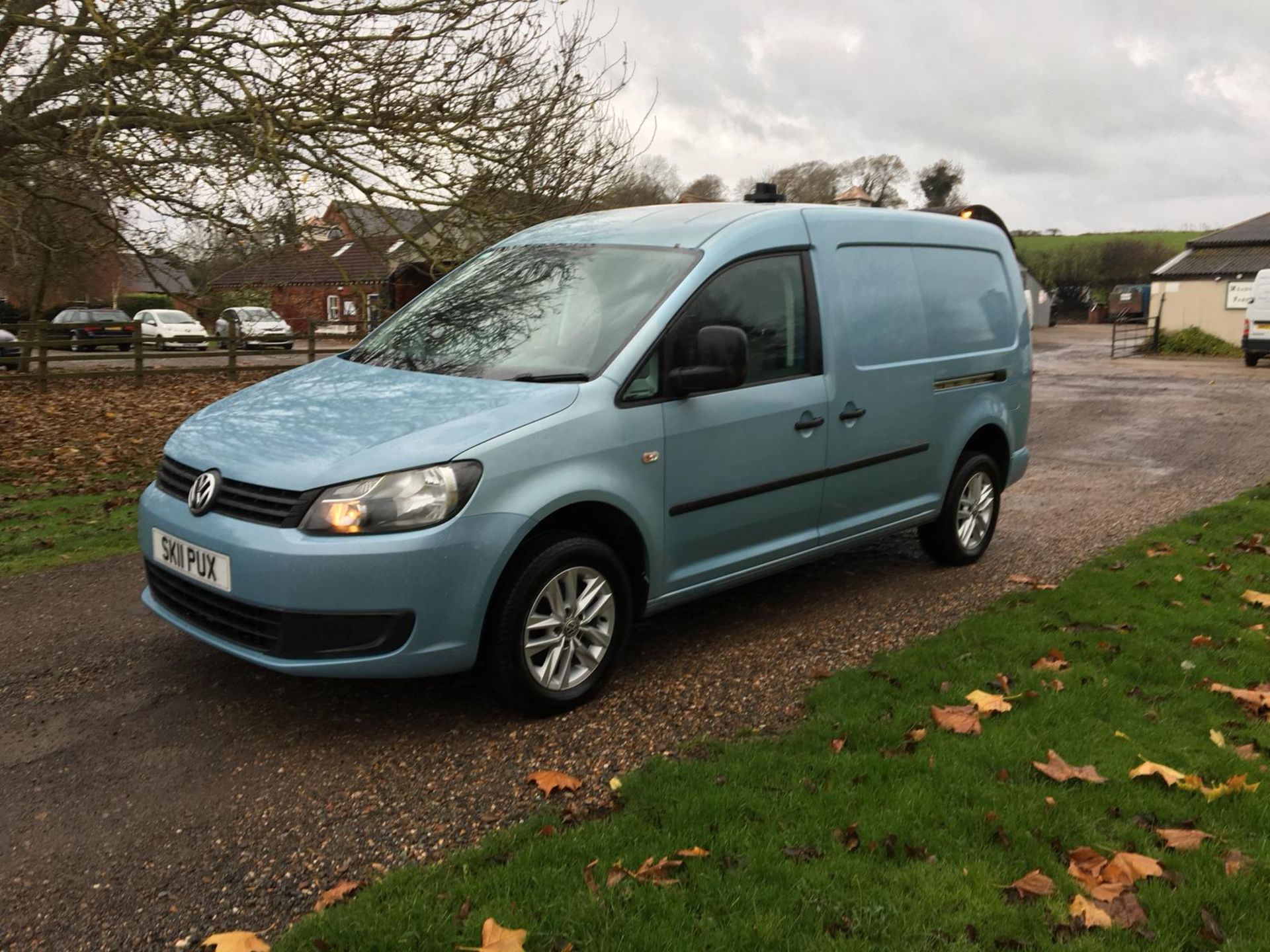 2011/11 REG VOLKSWAGEN CADDY MAXI C20 4X4 4 MOTION TD BLUE DIESEL PANEL VAN, SHOWING 0 FORMER KEEPER - Image 3 of 13