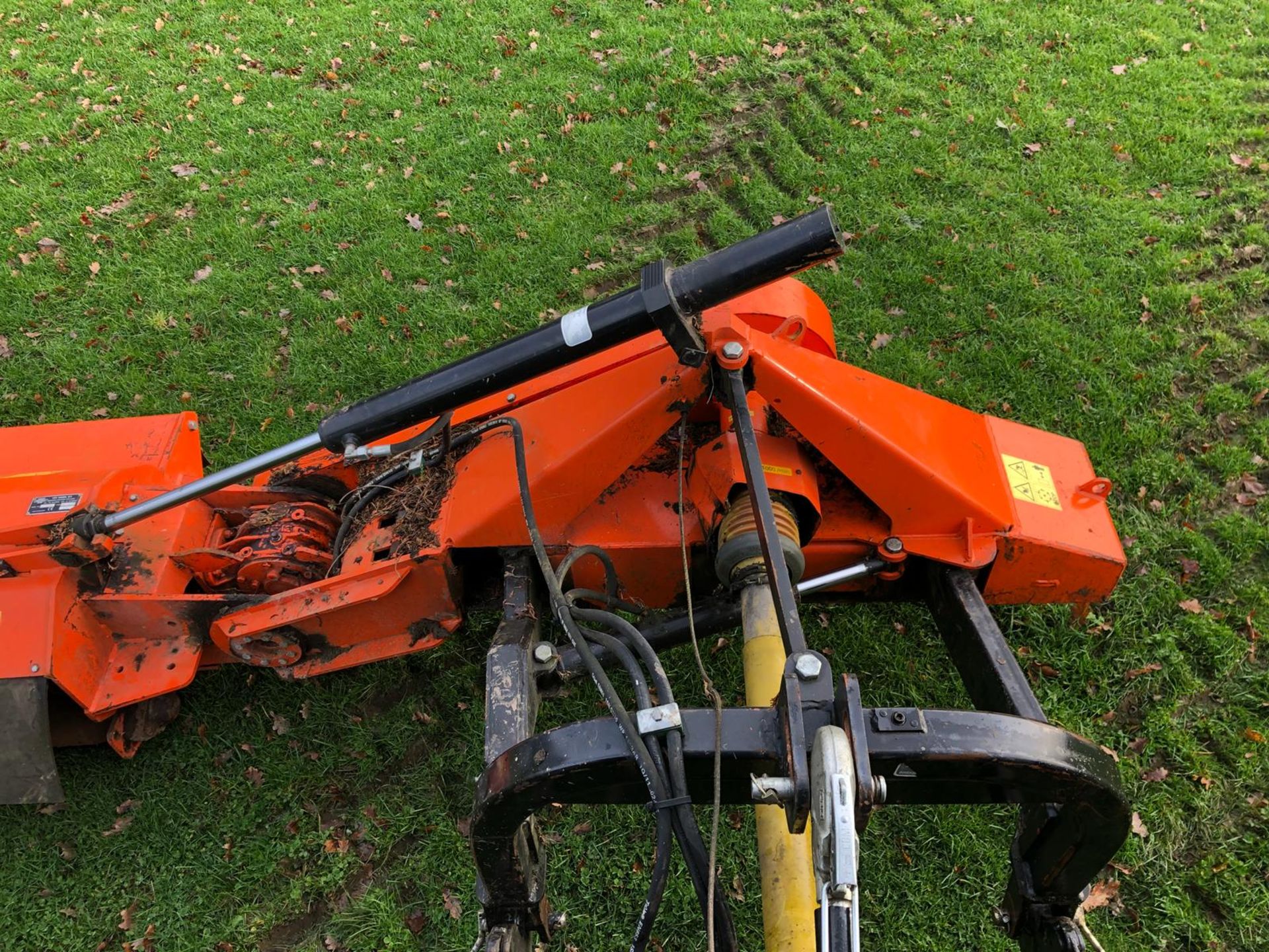 DS - 2012 PERFECT FRONT FLAIL FOR A TRACTOR ORANGE *PLUS VAT*   COLLECTION FROM PILSLEY, S45 NEAR - Image 7 of 12