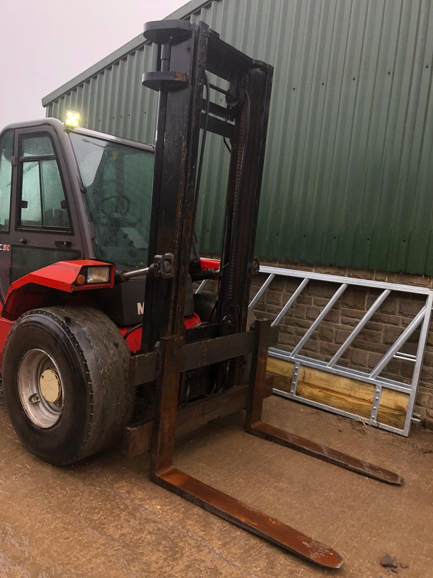 2004 MANITOU MC 50 POWER SHIFT ROUGH TERRAIN FORKLIFT *PLUS VAT* - Image 5 of 15