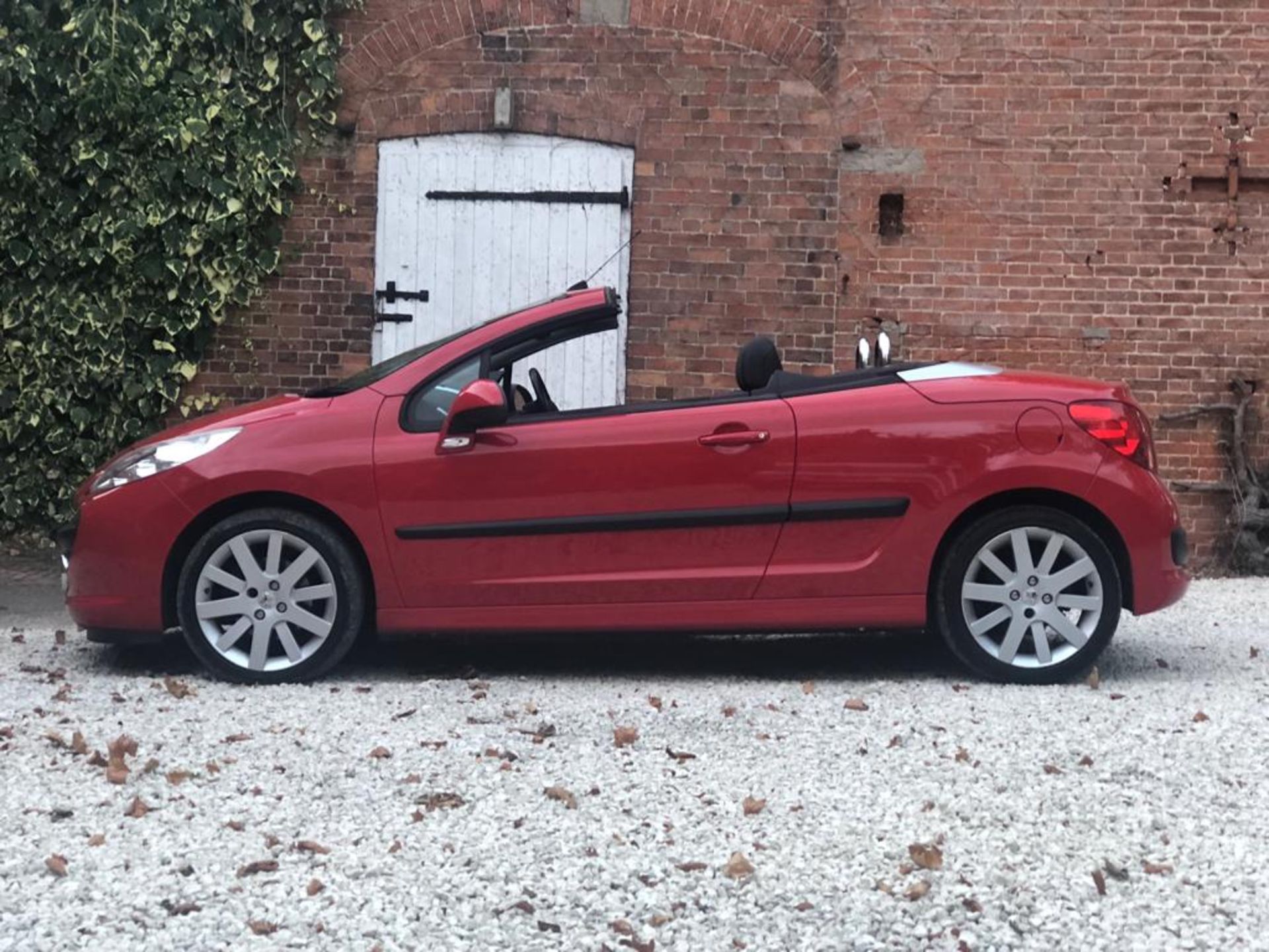 2007/07 REG PEUGEOT 207 GT TURBO CC RED PETROL CONVERTIBLE *NO VAT* - Image 3 of 11