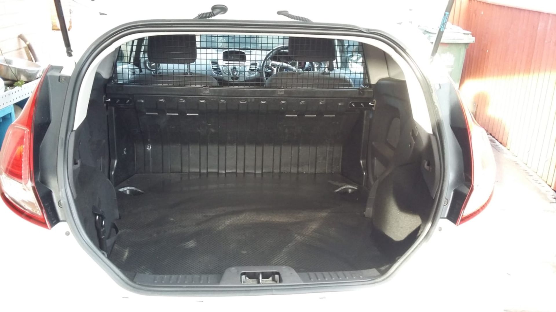 2014/14 REG FORD FIESTA ECONETIC TECH TDCI DIESEL CAR DERIVED VAN, SHOWING 0 FORMER KEEPERS *NO VAT* - Image 8 of 12