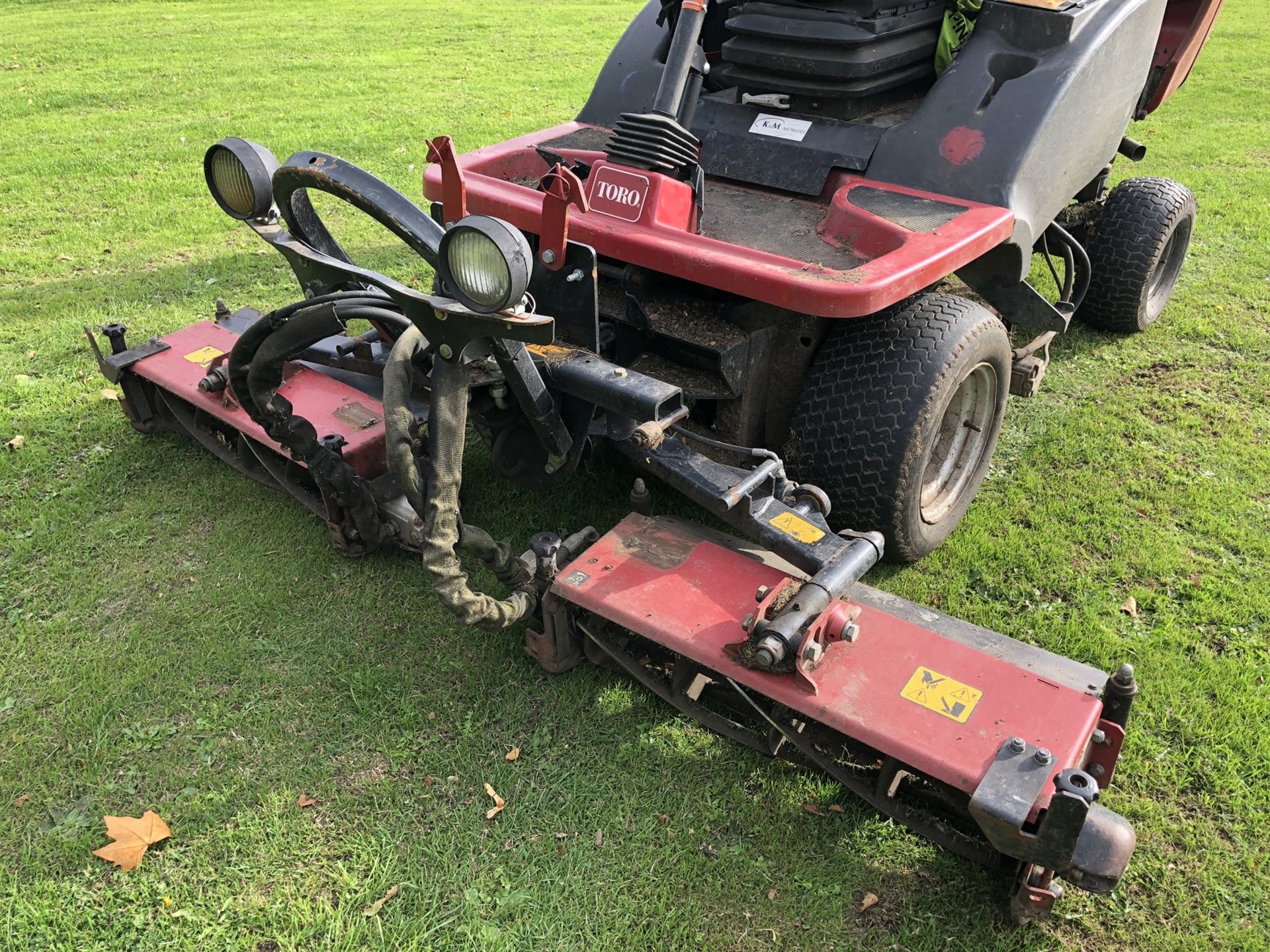 2010 HAYTER CT2140 TORO 3 GANG DIESEL RIDE ON LAWN MOWER *PLUS VAT* - Image 9 of 18