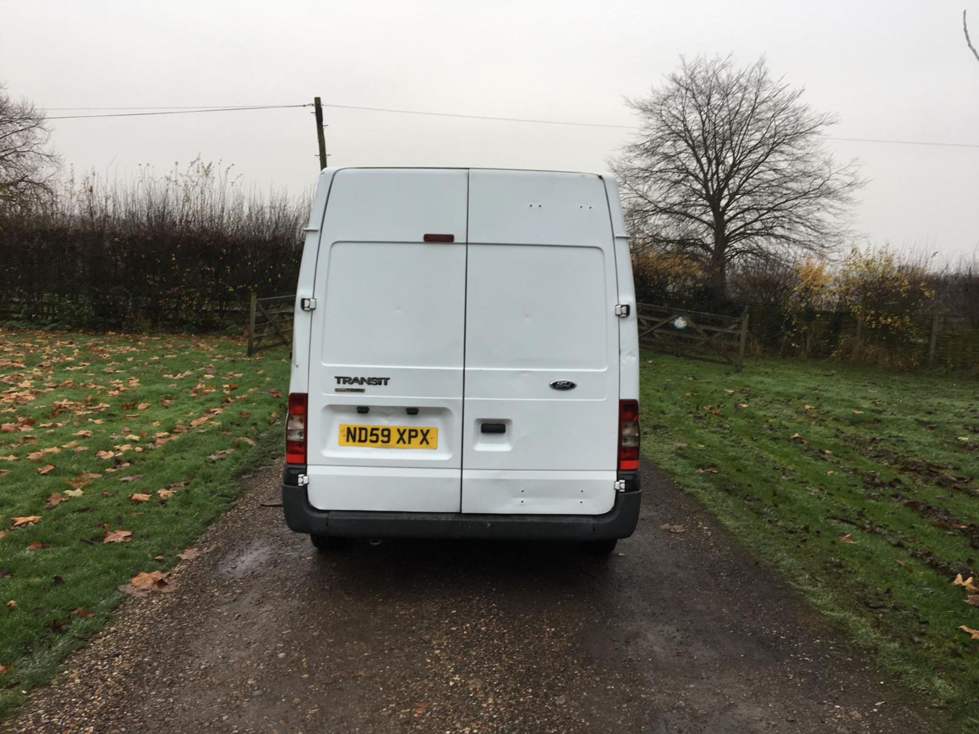 2010/59 REG FORD TRANSIT 85 T280S FWD WHITE DIESEL PANEL VAN *NO VAT* - Image 6 of 13