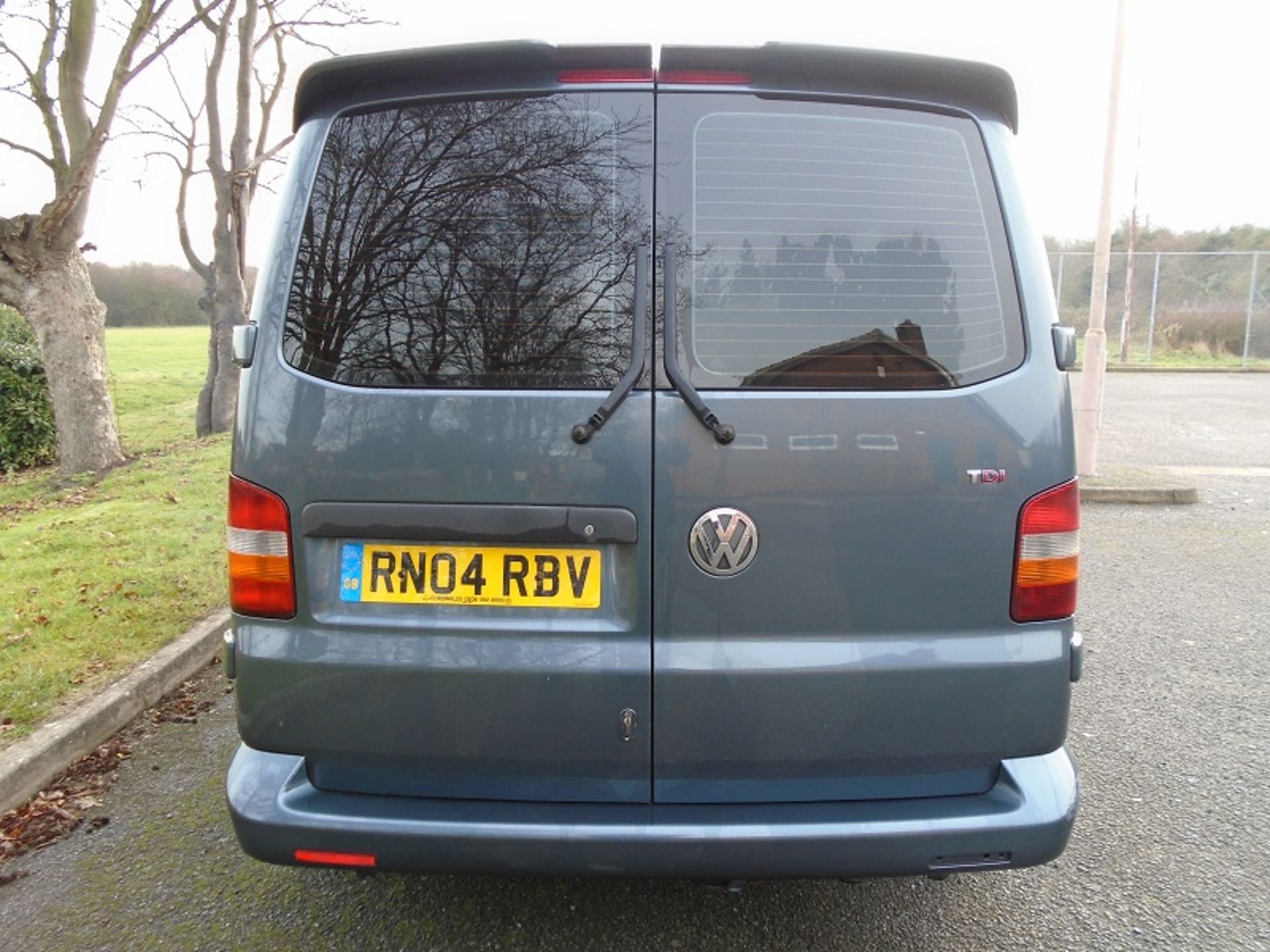 2004/04 REG VOLKSWAGEN TRANSPORTER T30 130 TDI SWB AUTOMATIC T5.1 FACE-LIFT, FACTORY KOMBI *NO VAT* - Image 5 of 11