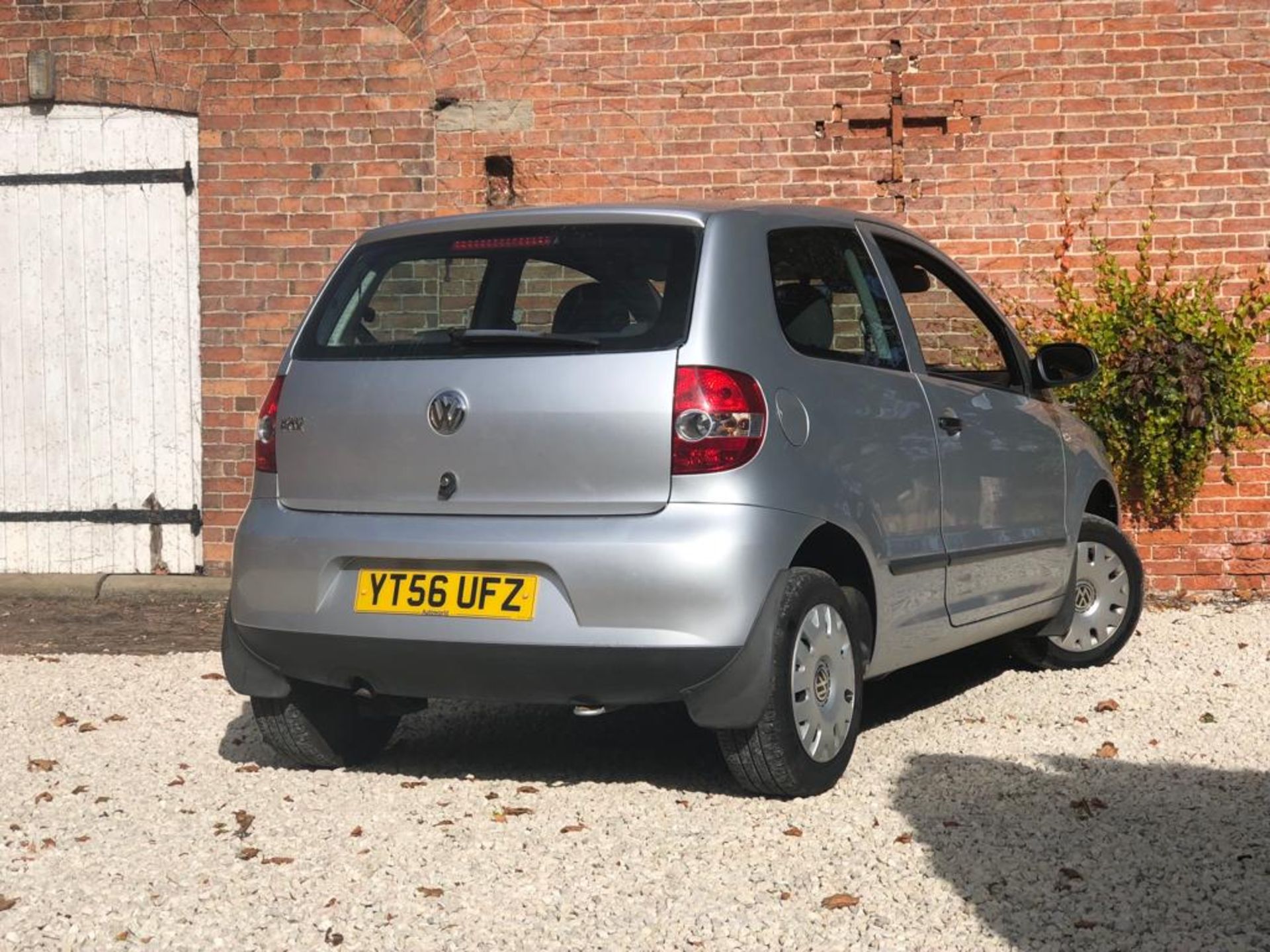 2006/56 REG VOLKSWAGEN URBAN FOX 55 SILVER PETROL 3 DOOR HATCHBACK, SHOWING 1 FORMER KEEPER *NO VAT* - Image 4 of 7