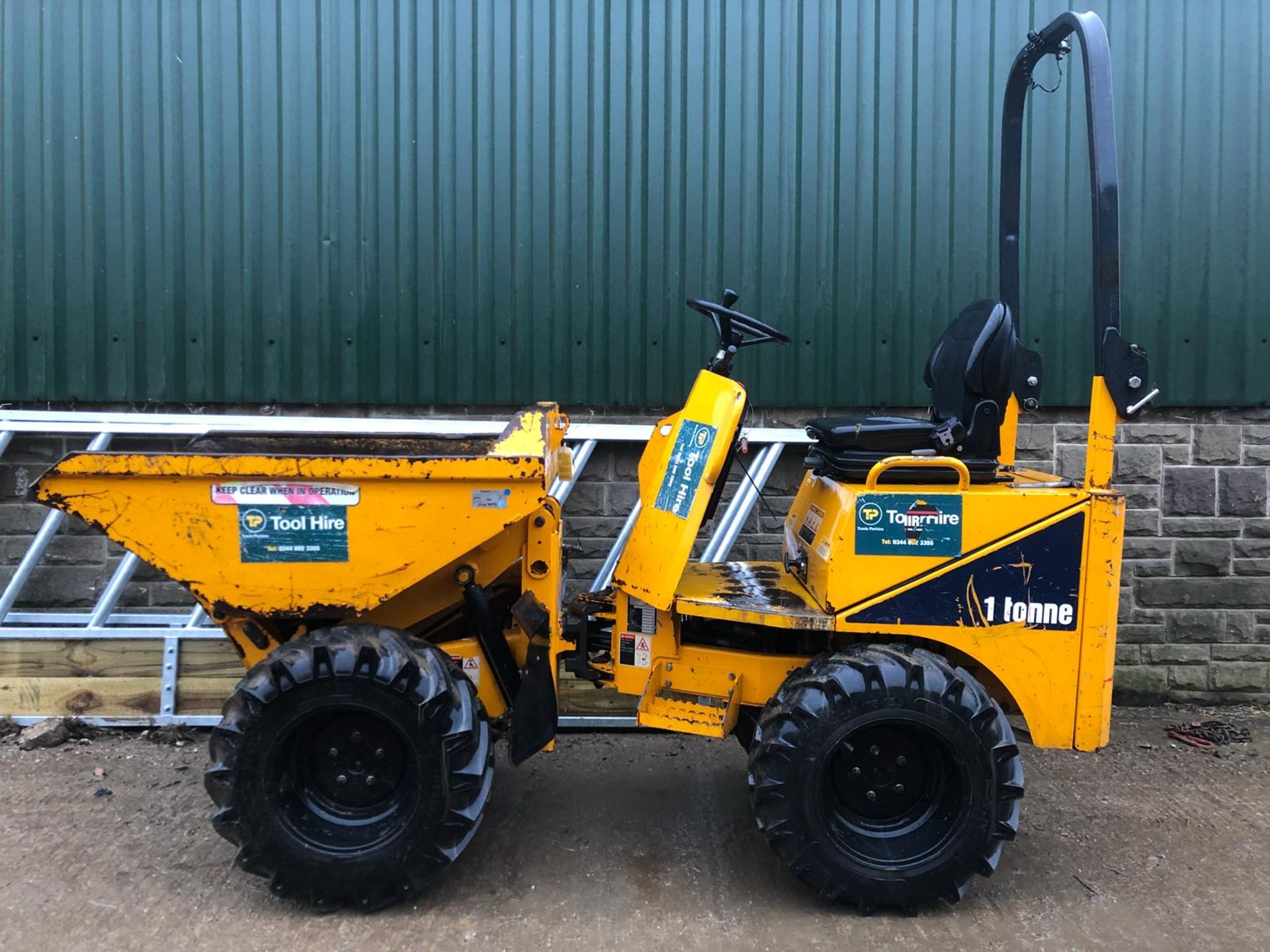 2012 THWAITES 1 TONNE HI-TIP DUMPER, SHOWING - 1195 HOURS *PLUS VAT* - Image 6 of 23