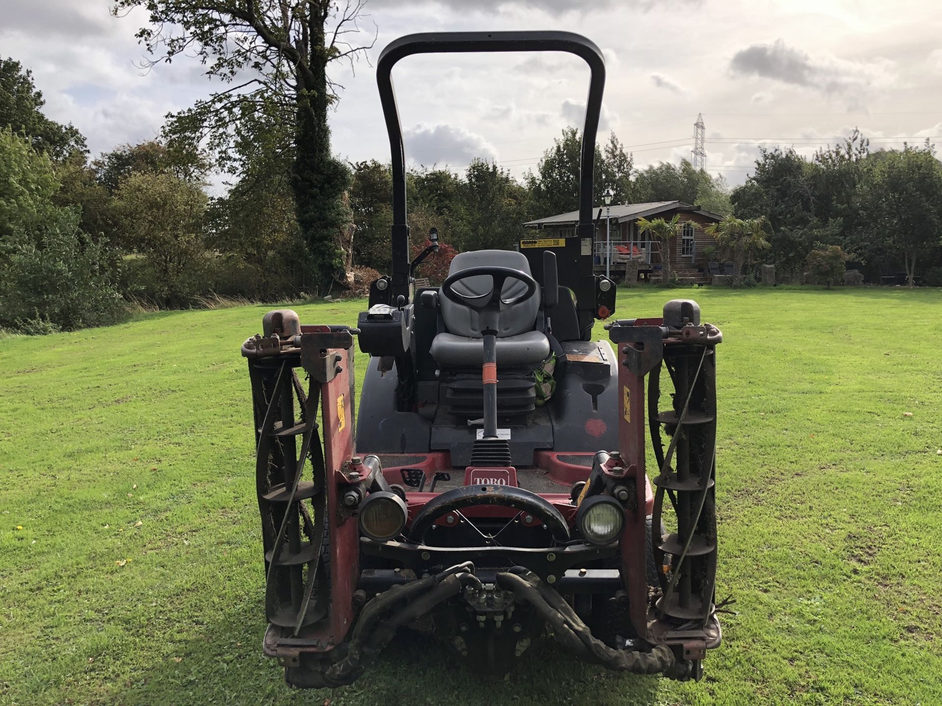 2010 HAYTER CT2140 TORO 3 GANG DIESEL RIDE ON LAWN MOWER *PLUS VAT* - Image 2 of 18