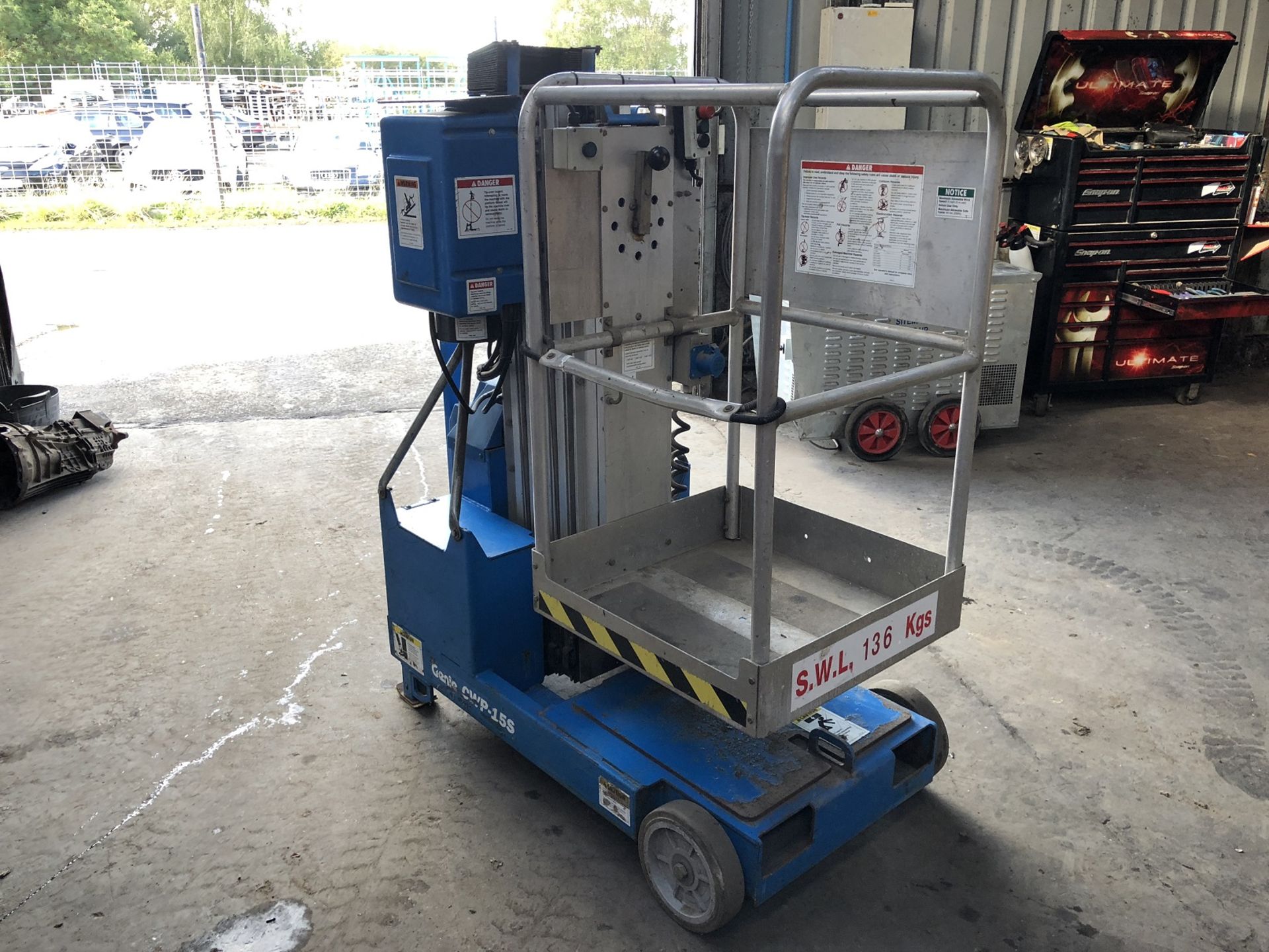 GENIE CWPE-15S SUPER SERIES COMPACT WORK PLATFORM 15FT LIFT HEIGHT *NO VAT* - Image 5 of 13