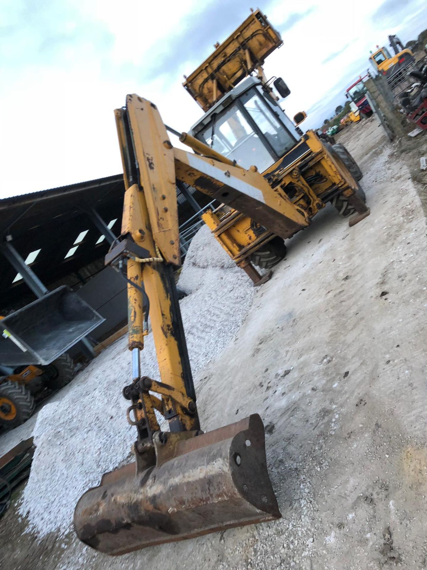 KOMATSU/FAI 266D BACKHOE LOADER, STARTS, RUNS LIFTS & DIGS, YEAR 1995 *PLUS VAT* - Image 11 of 18