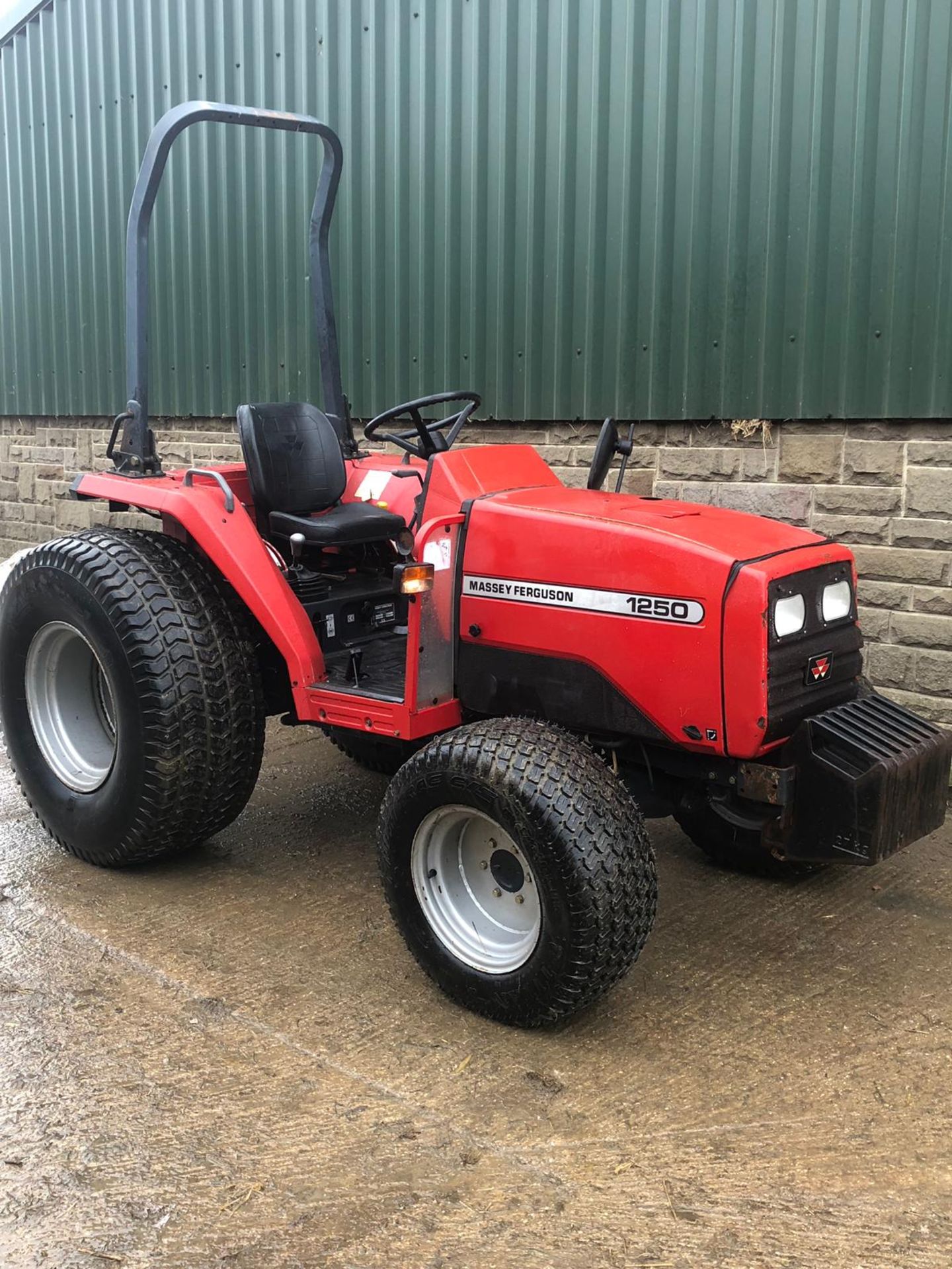 MASSEY FERGUSON 1250 COMPACT TRACTOR *PLUS VAT* - Image 2 of 19