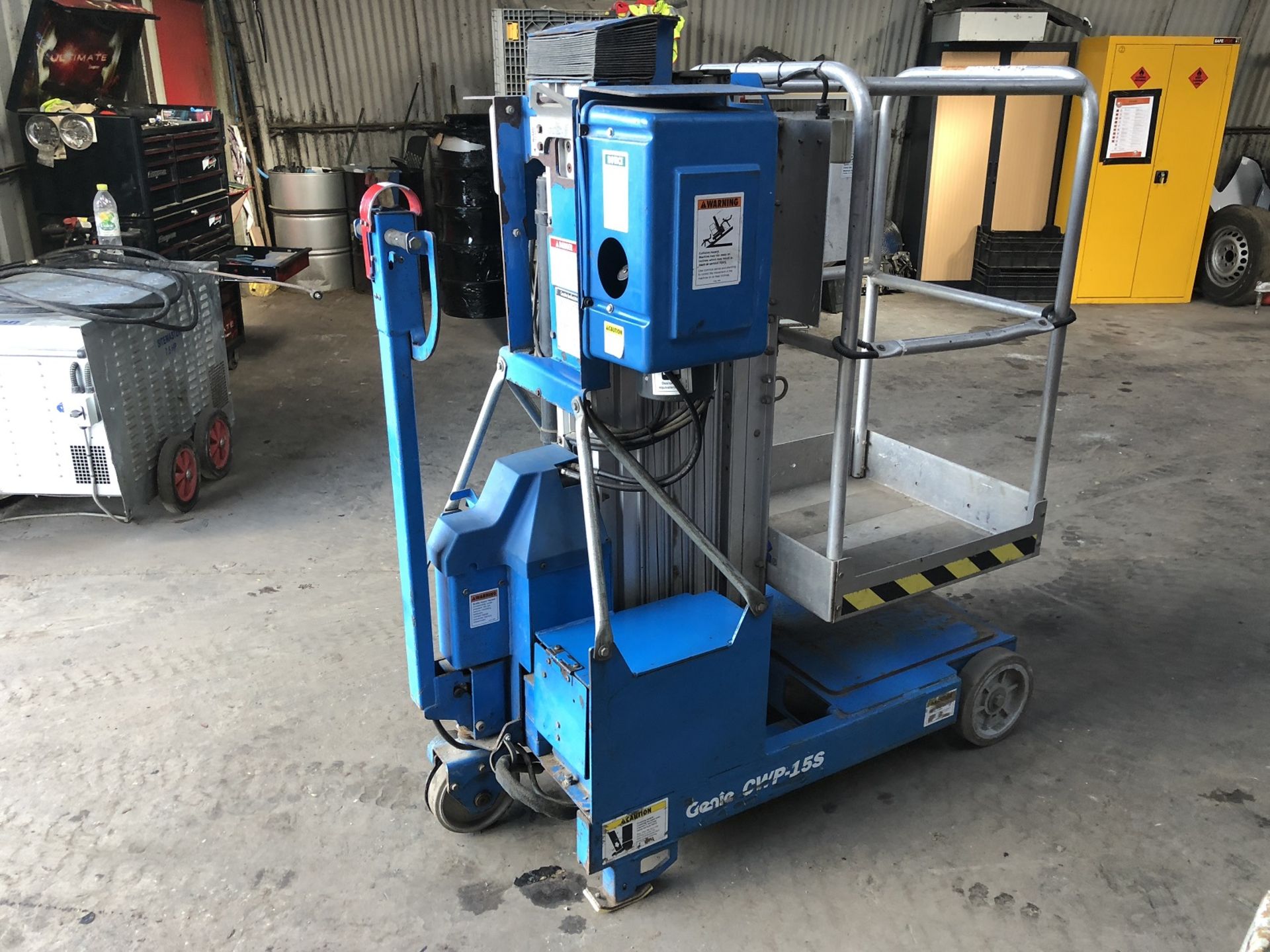 GENIE CWPE-15S SUPER SERIES COMPACT WORK PLATFORM 15FT LIFT HEIGHT *NO VAT* - Image 4 of 13