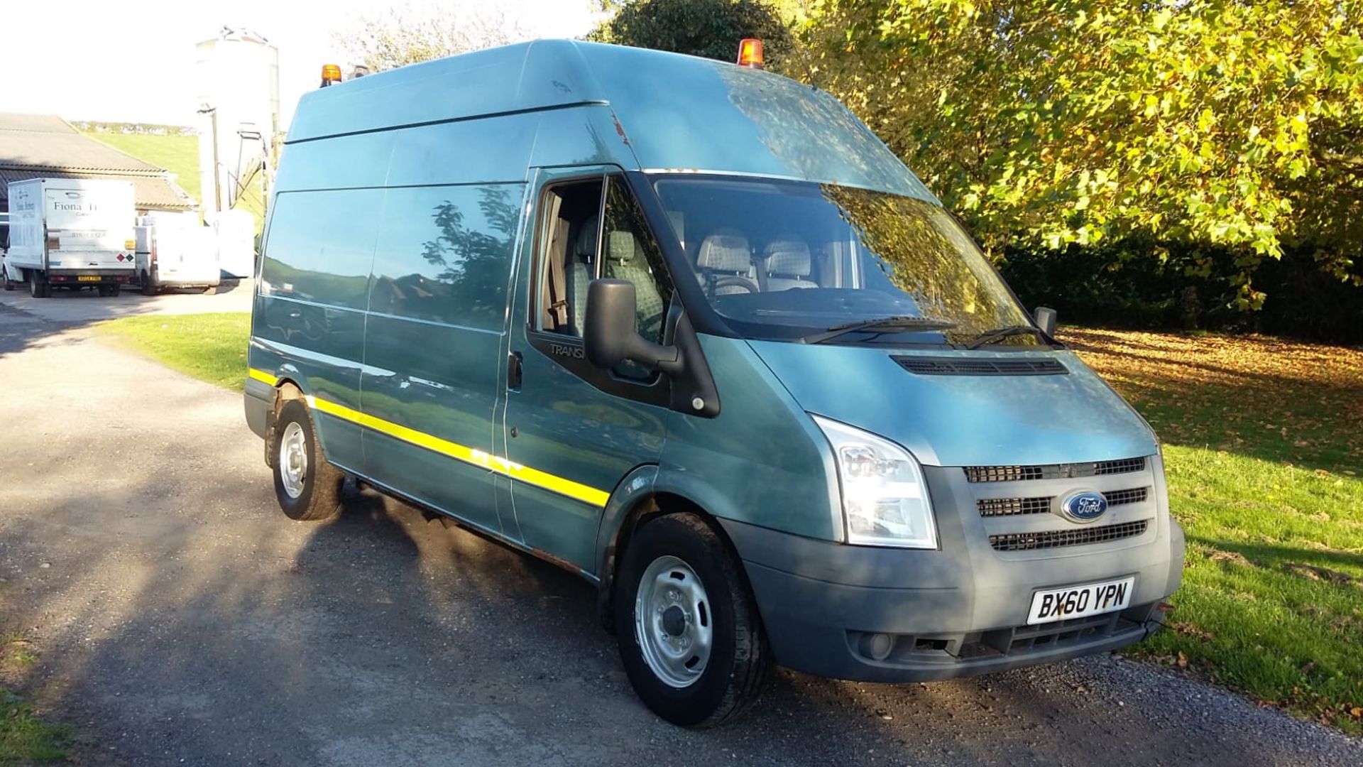 2010/60 REG FORD TRANSIT 115 T350L RWD COMPRESSOR & ELECTRICS VAN, SHOWING 0 FORMER KEEPERS *NO VAT*