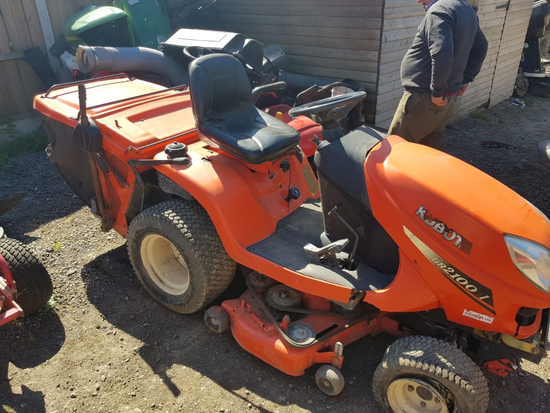 2008 KUBOTA GR2100-II 4WD RIDE ON DIESEL LAWN MOWER, STARTS, DRIVES AND MOWS *PLUS VAT*