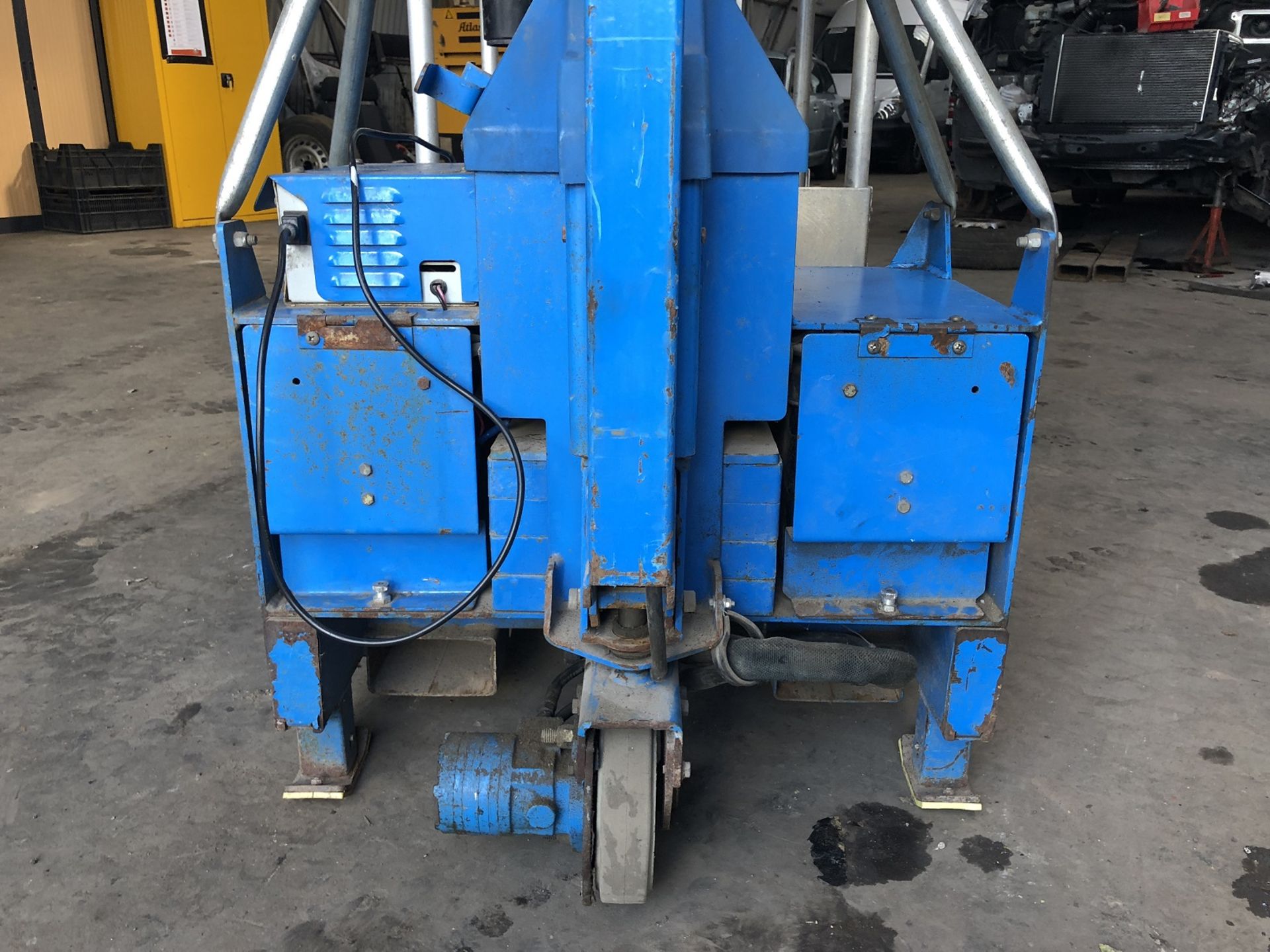 GENIE CWPE-15S SUPER SERIES COMPACT WORK PLATFORM 15FT LIFT HEIGHT *NO VAT* - Image 13 of 13