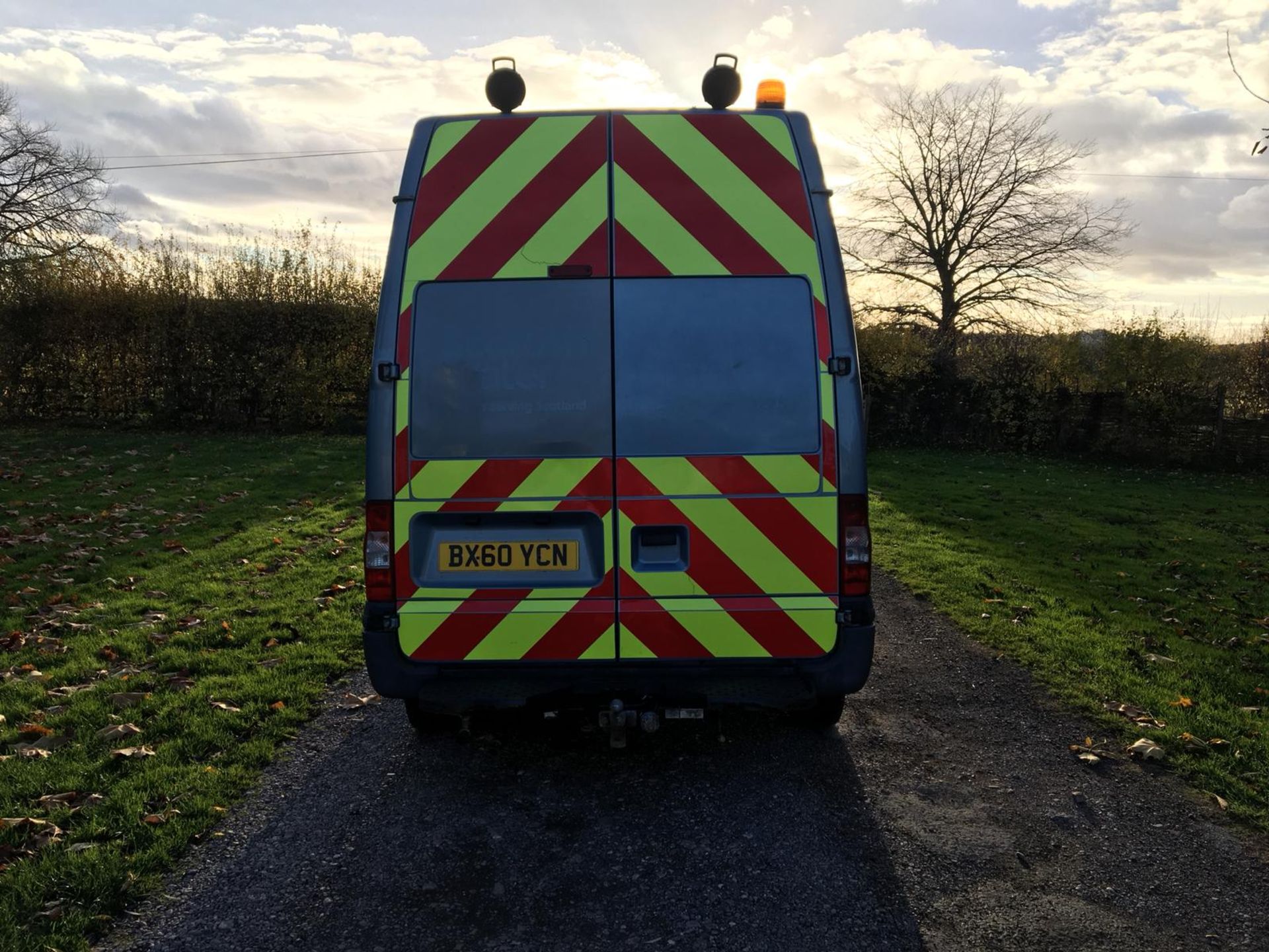 2010/60 REG FORD TRANSIT 115 T350L RWD BLUE DIESEL PANEL VAN, COMPRESSOR AND ELECTRICS *NO VAT* - Image 6 of 17