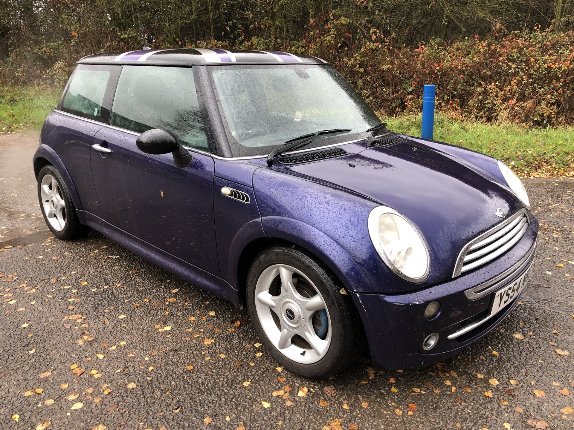 2004/54 REG MINI COOPER MAUVE/PURPLE 1.6 PETROL 3 DOOR HATCHBACK, SHOWING 4 FORMER KEEPERS *NO VAT*