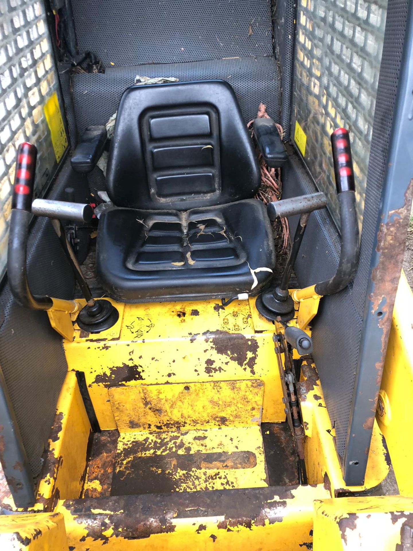 2005 GEHL COMPACT LOADER SKID STEER MODEL SL 1640 *PLUS VAT* - Image 8 of 13