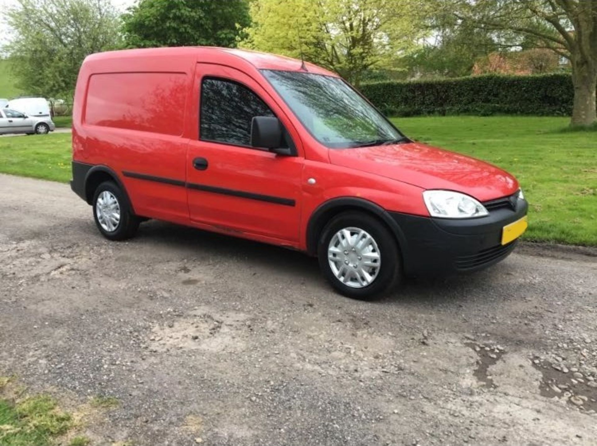 2008/08 REG VAUXHALL COMBO 1700 CDTI RED DIESEL CAR DERIVED VAN, SHOWING 0 FORMER KEEPERS *NO VAT*