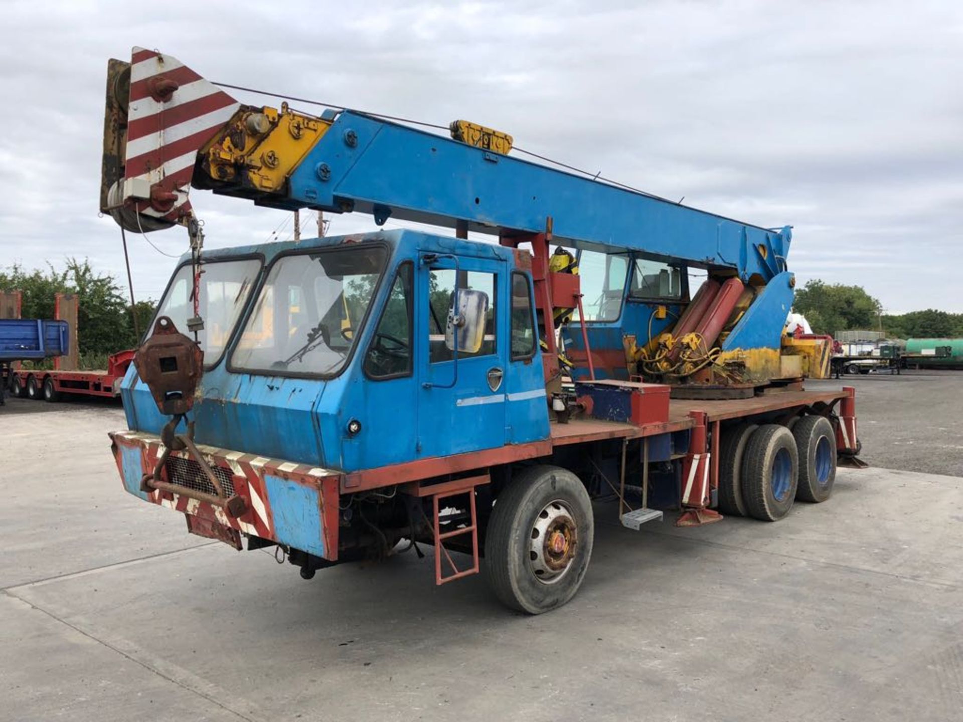 1988 COLES/GROVE HYDRA TRUCK 25/28T CRANE 19.81M BOOM HEIGHT *PLUS VAT* - Image 2 of 16