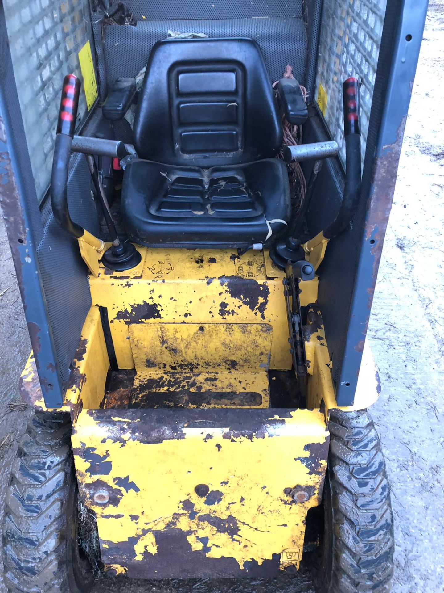 2005 GEHL COMPACT LOADER SKID STEER MODEL SL 1640 *PLUS VAT* - Image 10 of 13