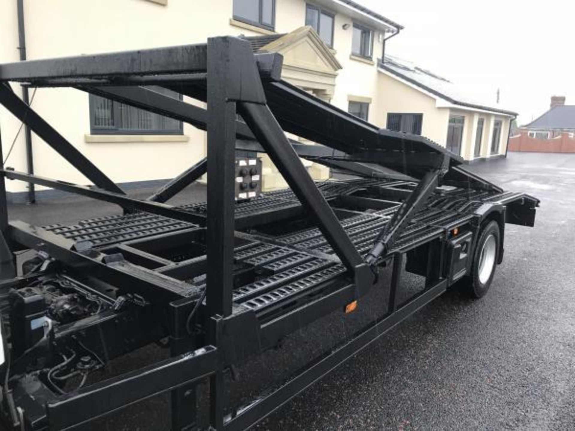 2013 ON 63 PLATE ISUZU N 75.190 7.5 TON CAR TRANSPORTER WITH LIFT UP DECK *PLUS VAT* - Image 3 of 20