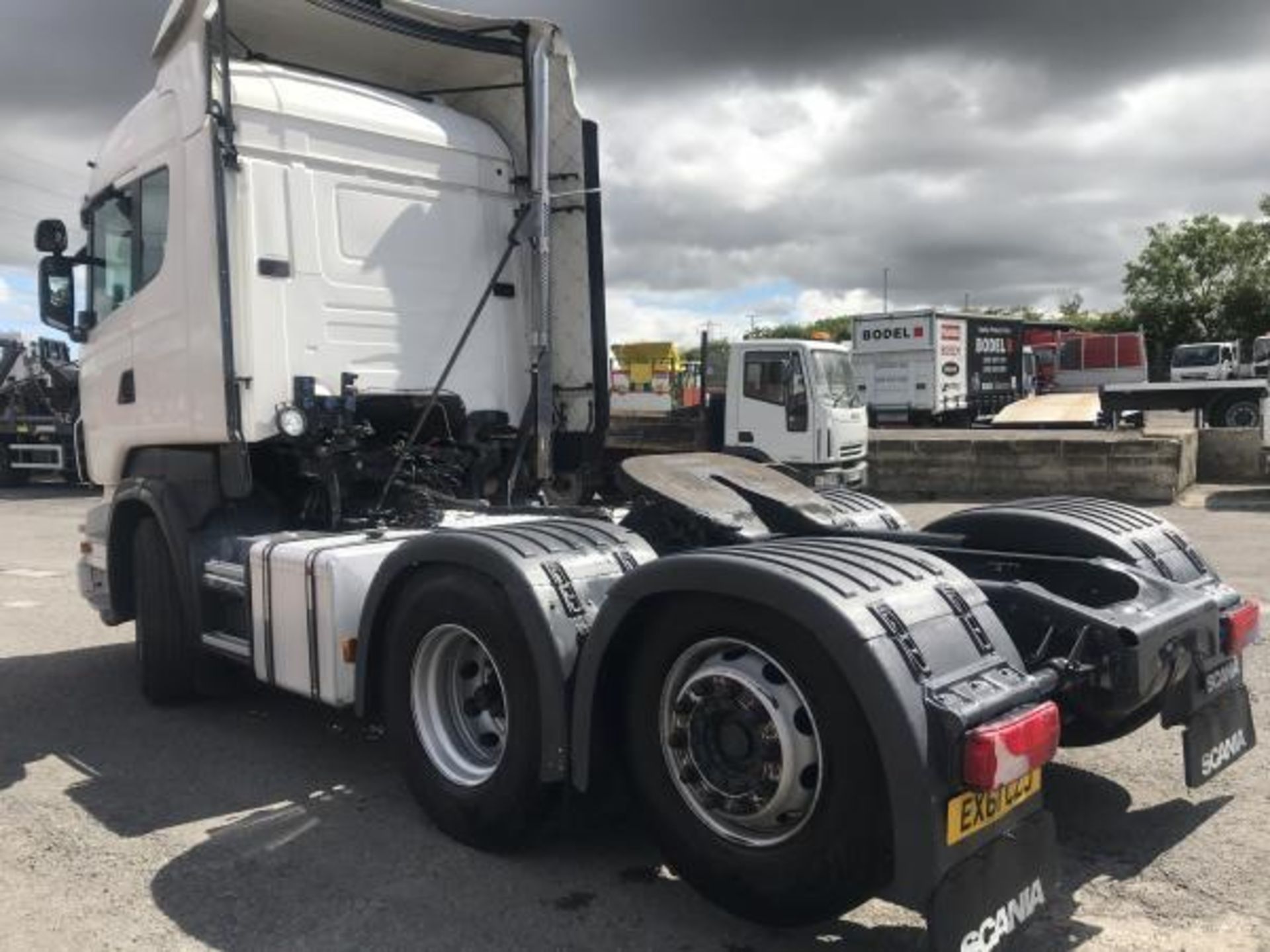 2011 ON 61 PLATE SCANIA R440 6X2 TAG AXLE TRACTOR UNIT WITH TIPPING GEAR *PLUS VAT* - Image 4 of 13