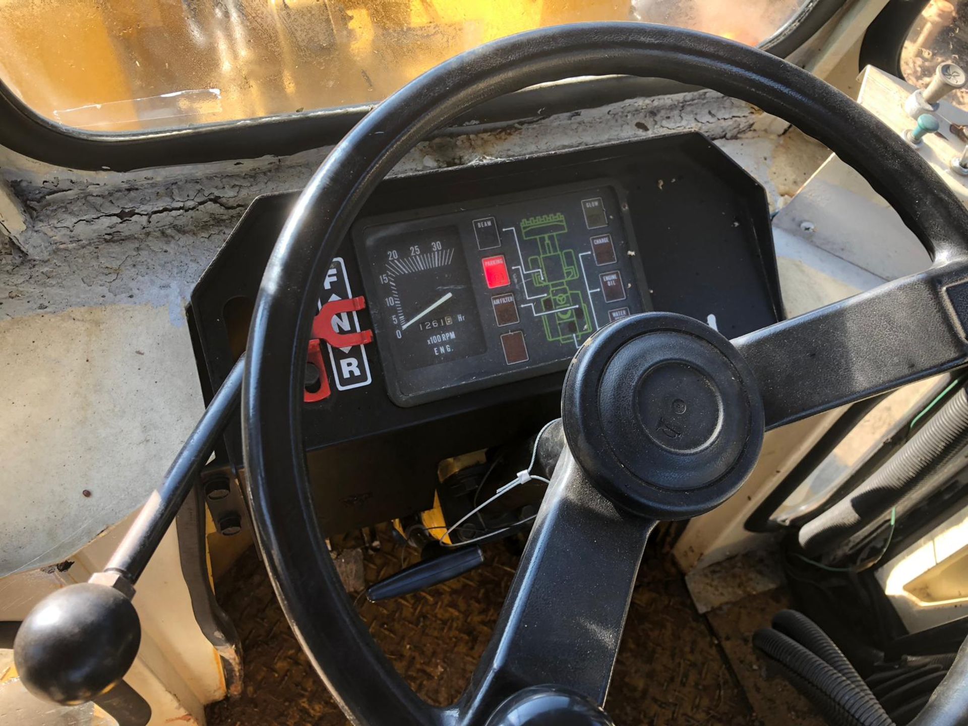 YANMAR DIESEL LOADING SHOVEL WHEEL LOADER *PLUS VAT* - Image 13 of 20