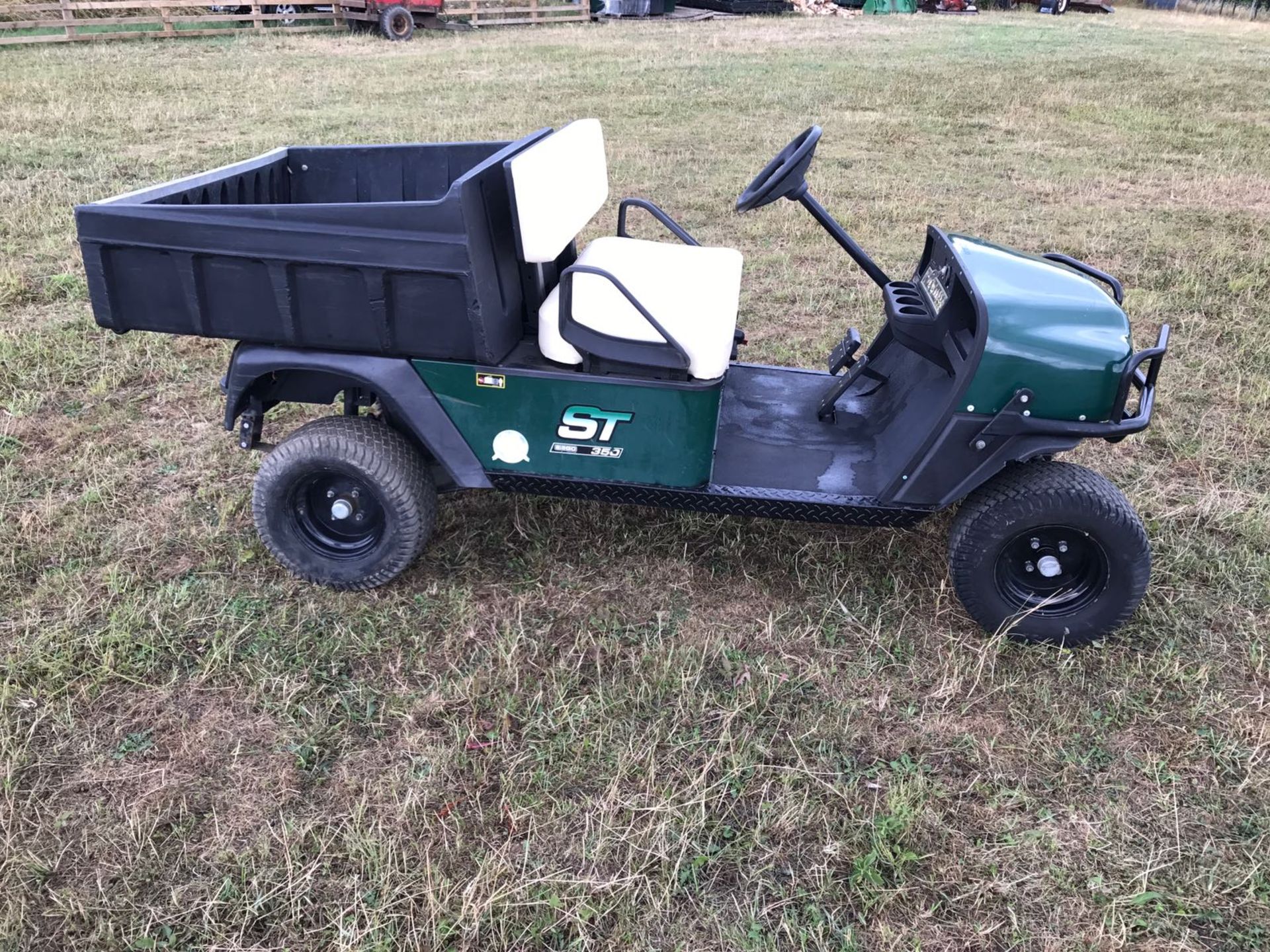 UTILITY TRUCK EZ-GO MODEL ST350, 2 WHEEL DRIVE, ELECTRIC TIP BODY *PLUS VAT*