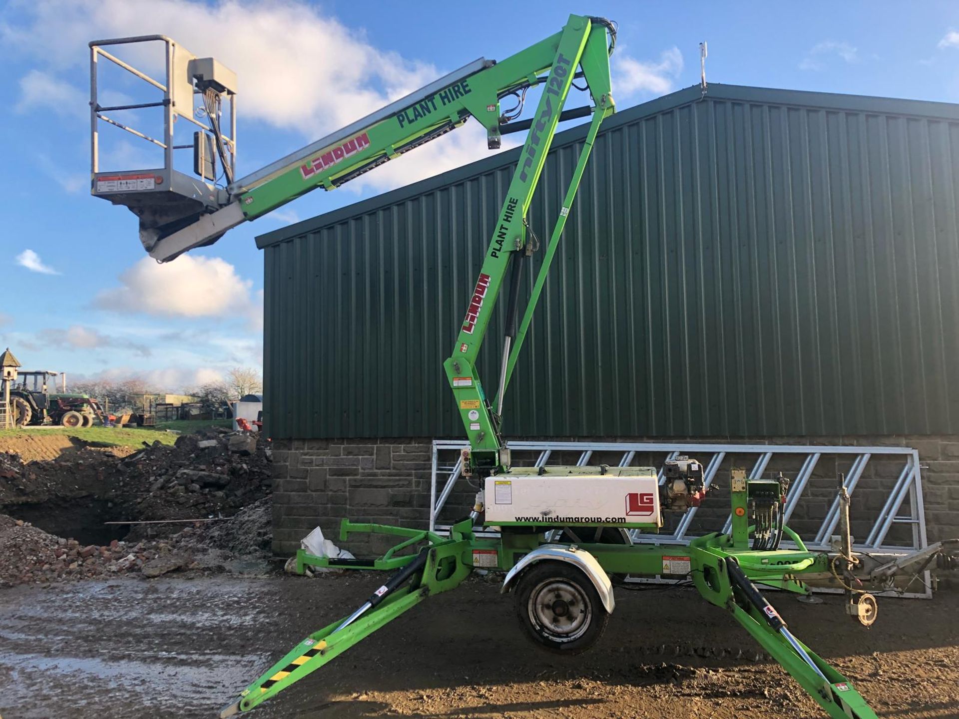 2010 NIFTY LIFT 120T 12.2M SINGLE AXLE TOWABLE TRAILER MOUNT, BI-ENERGY - BATTERY & PETROL *PLUS VAT