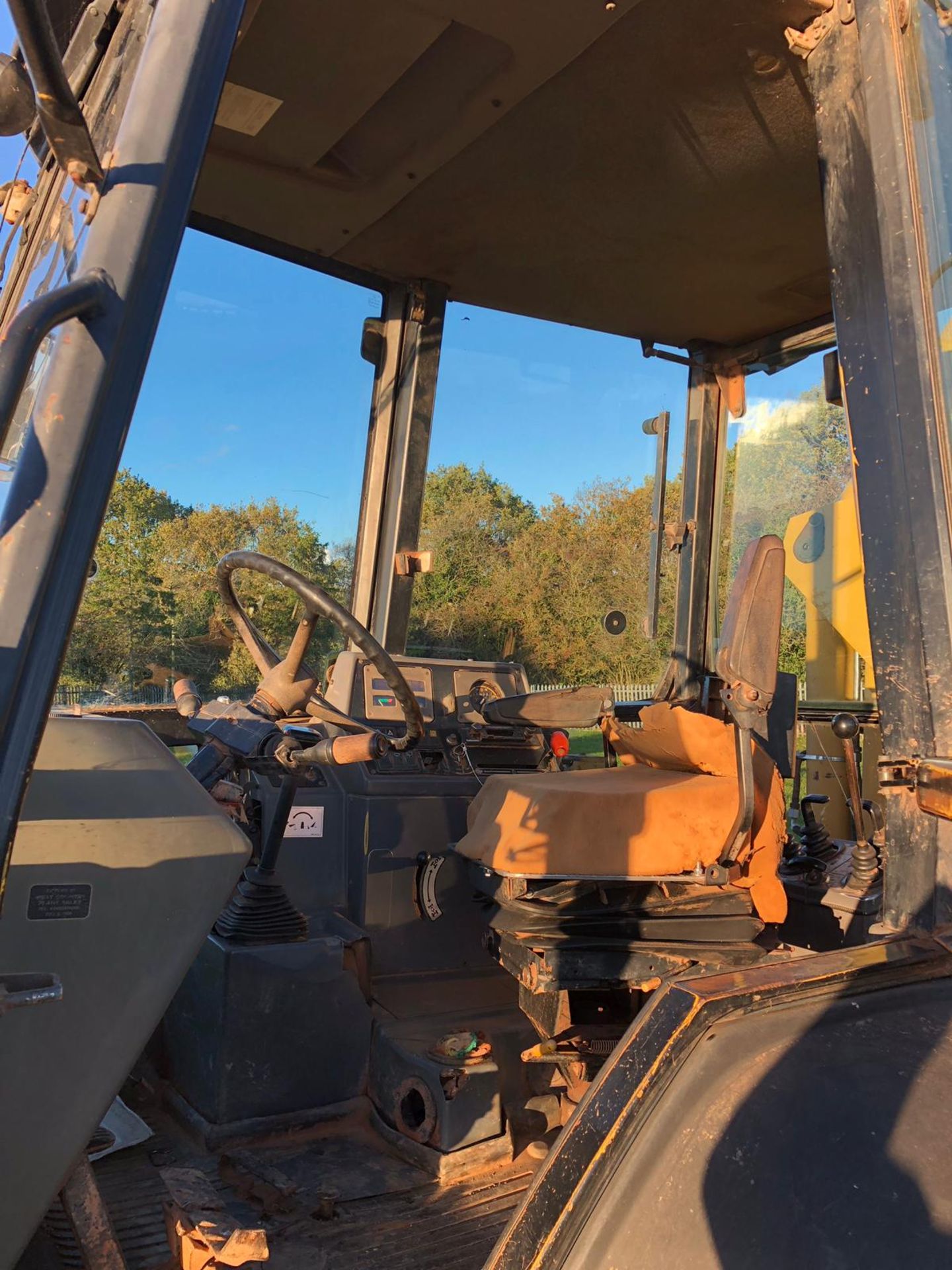 1989 FORD 655C YELLOW/BLACK BACKHOE LOADER TRACTOR, STARTS, RUNS, LIFTS & DIGS *PLUS VAT* - Image 15 of 19