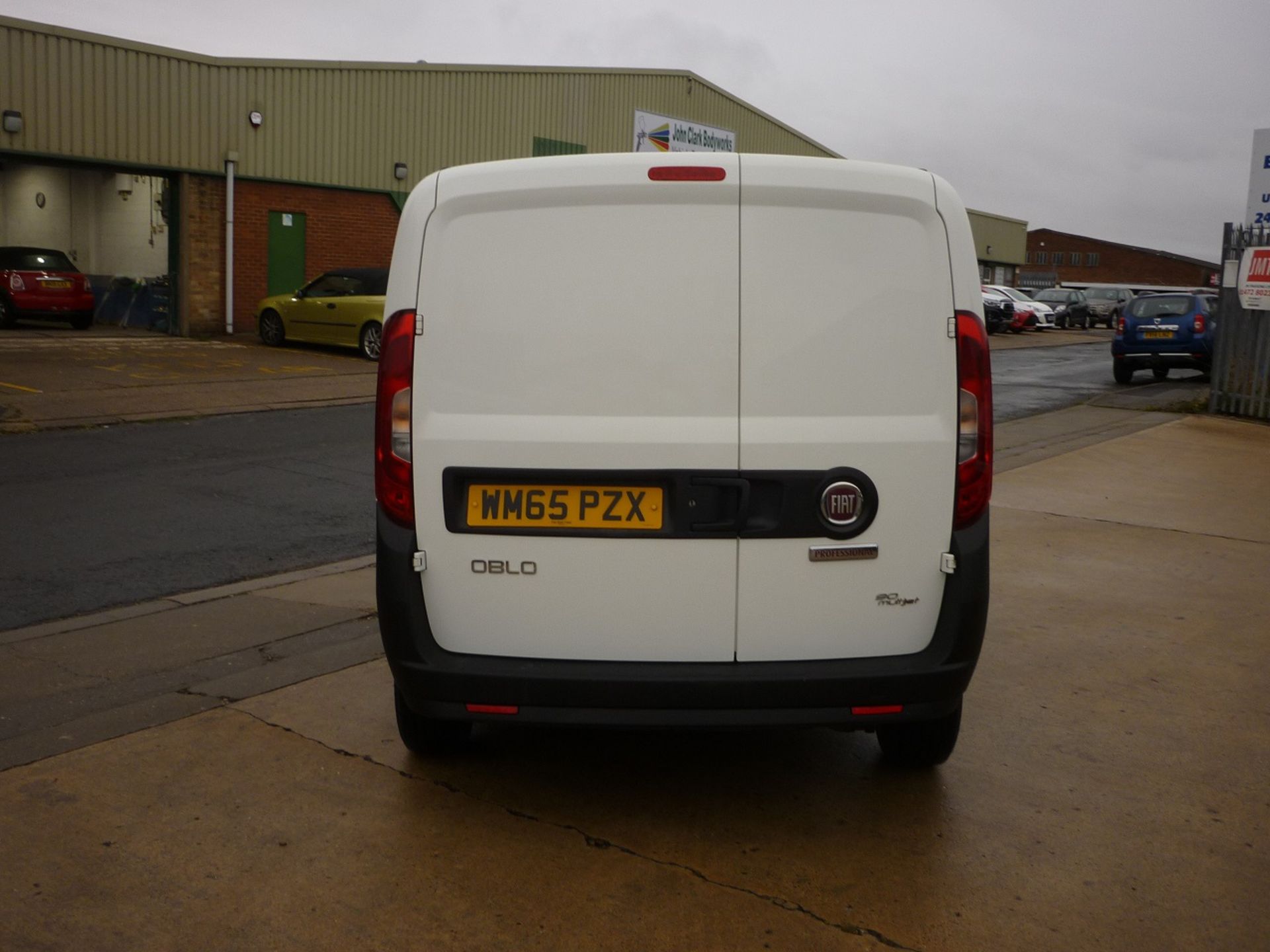 2015/65 REG FIAT DOBLO 16V MULTIJET WHITE DIESEL PANEL VAN, SHOWING 0 FORMER KEEPERS *PLUS VAT* - Image 4 of 7