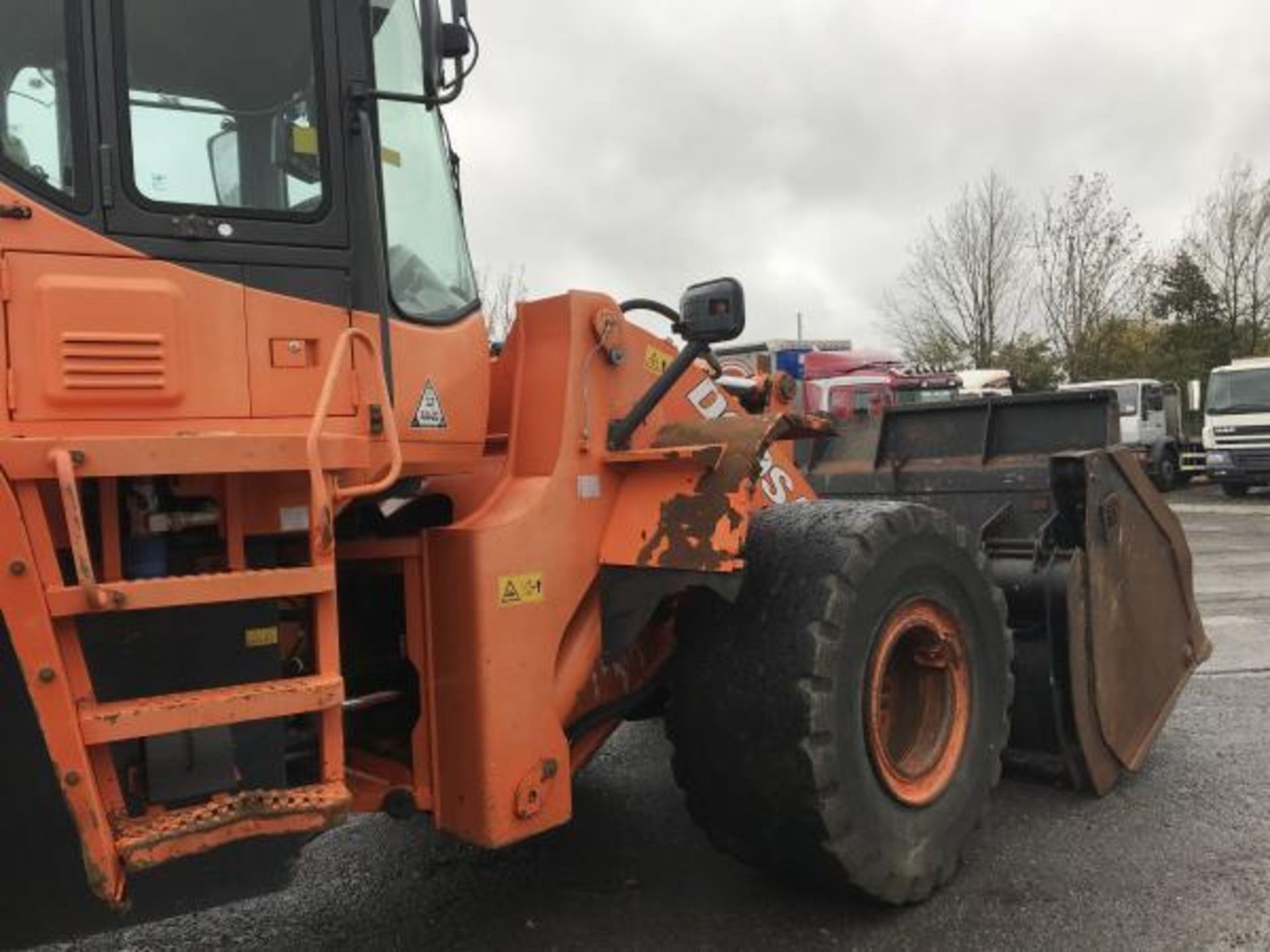 2010 DOOSAN DL400 LOADING SHOVEL 4 IN 1 BUCKET GOOD WORKING ORDER STRAIGHT FROM 1 COMPANY *PLUS VAT* - Image 5 of 17