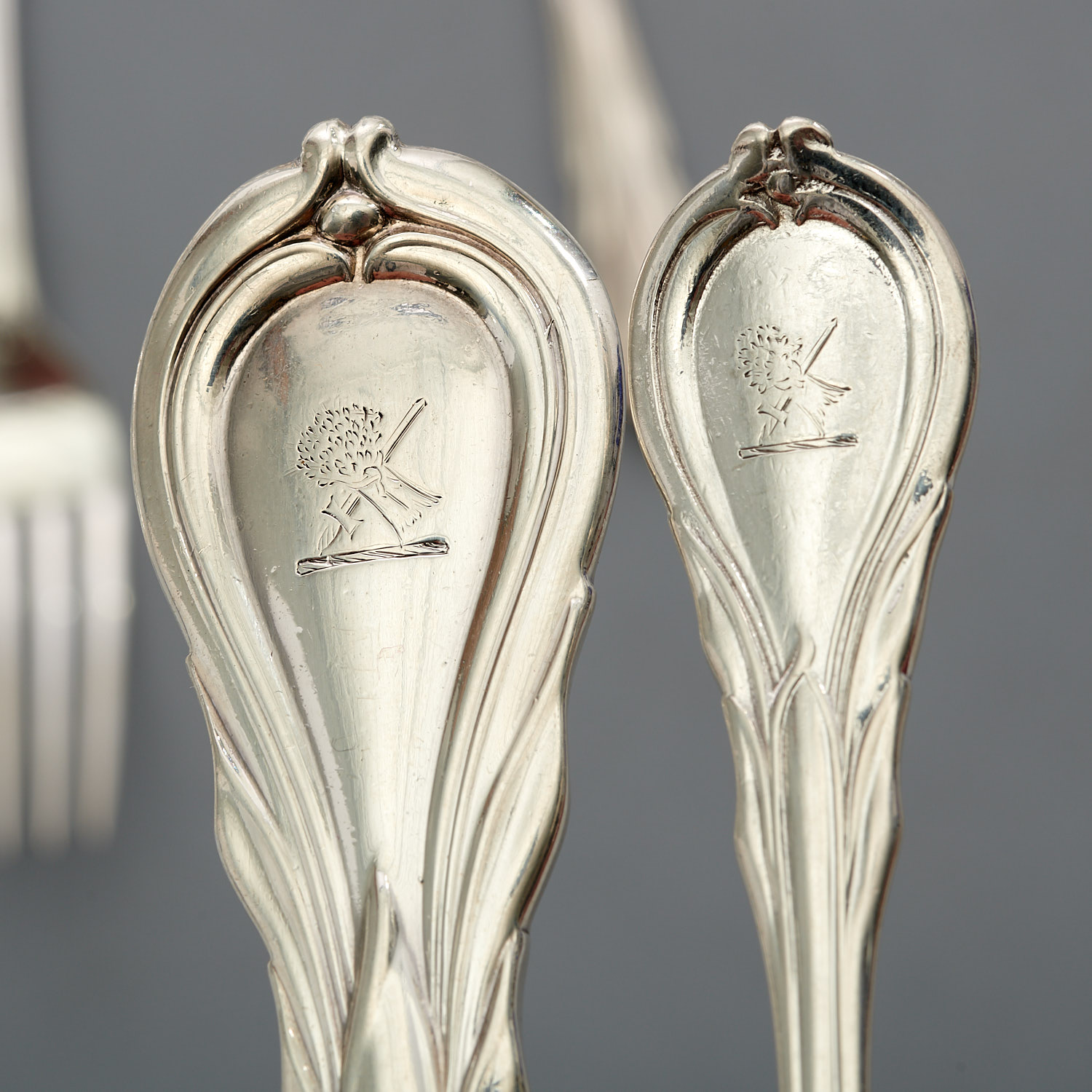 Extensive English silver flatware service - Image 7 of 13