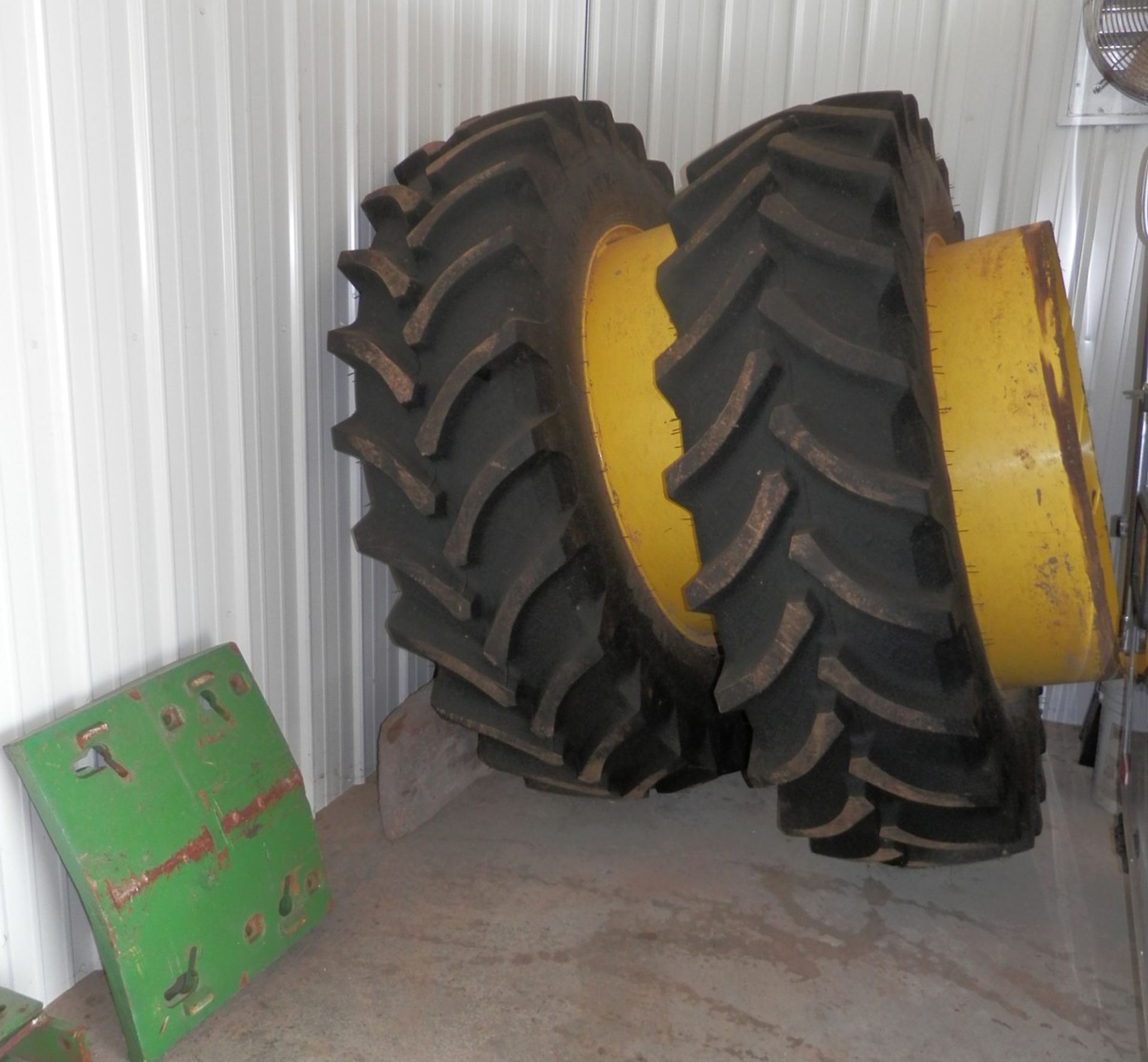 DUALS 460/85R 42 Clamp on