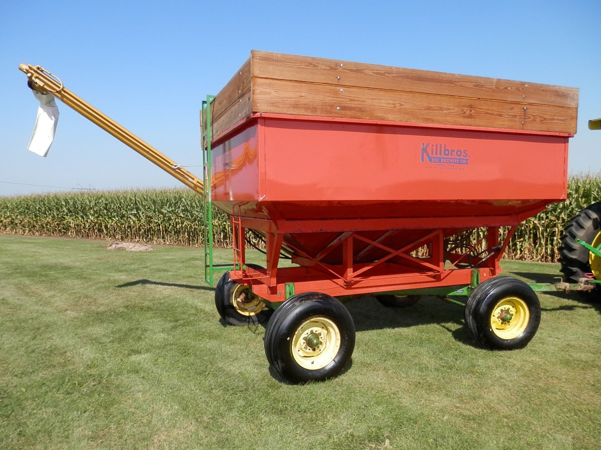 Killbros Mdl. 350 Grav. Box w/fert. Auger - Image 2 of 3