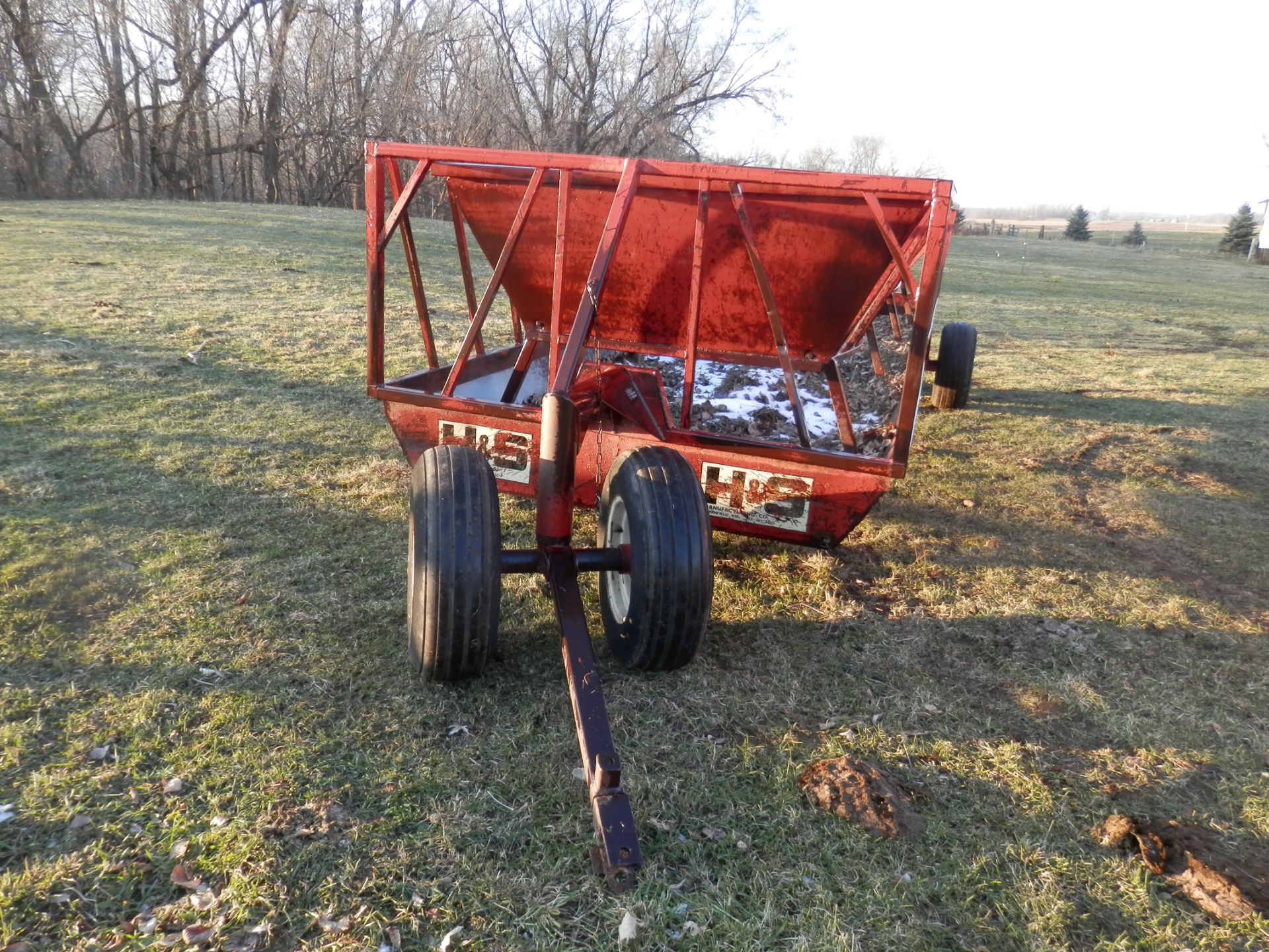 H & S SLANT BAR FEEDER WAGON - Image 2 of 3