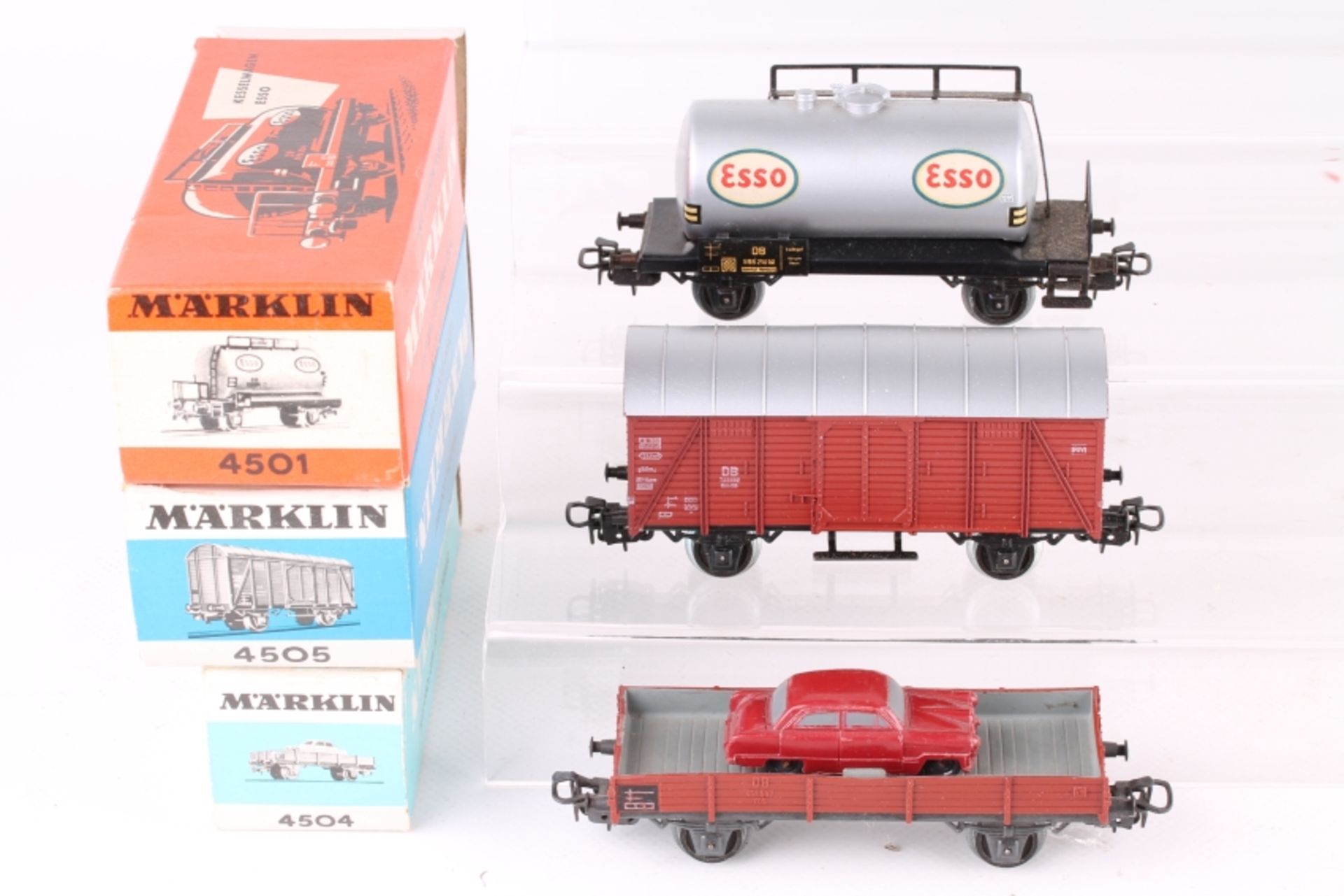 Märklin, drei Güterwagen Märklin, drei Güterwagen, 4501, 4504, 4505, Aufbauten etwas verzogen,