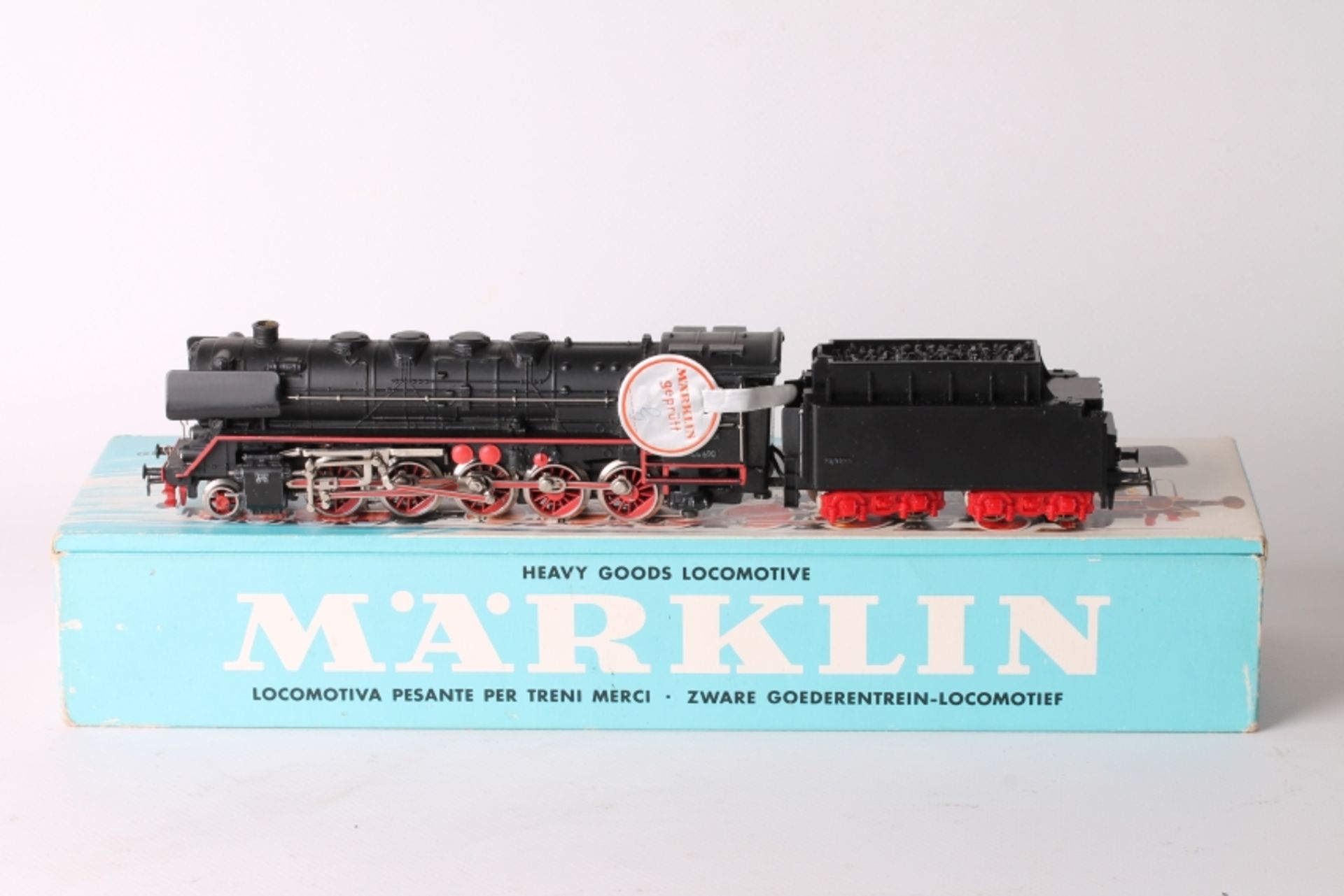 Märklin 3047, Dampflok "44 690" Märklin 3047, Dampflok "44 690", erhabene Schrift "3047" an der Lok,