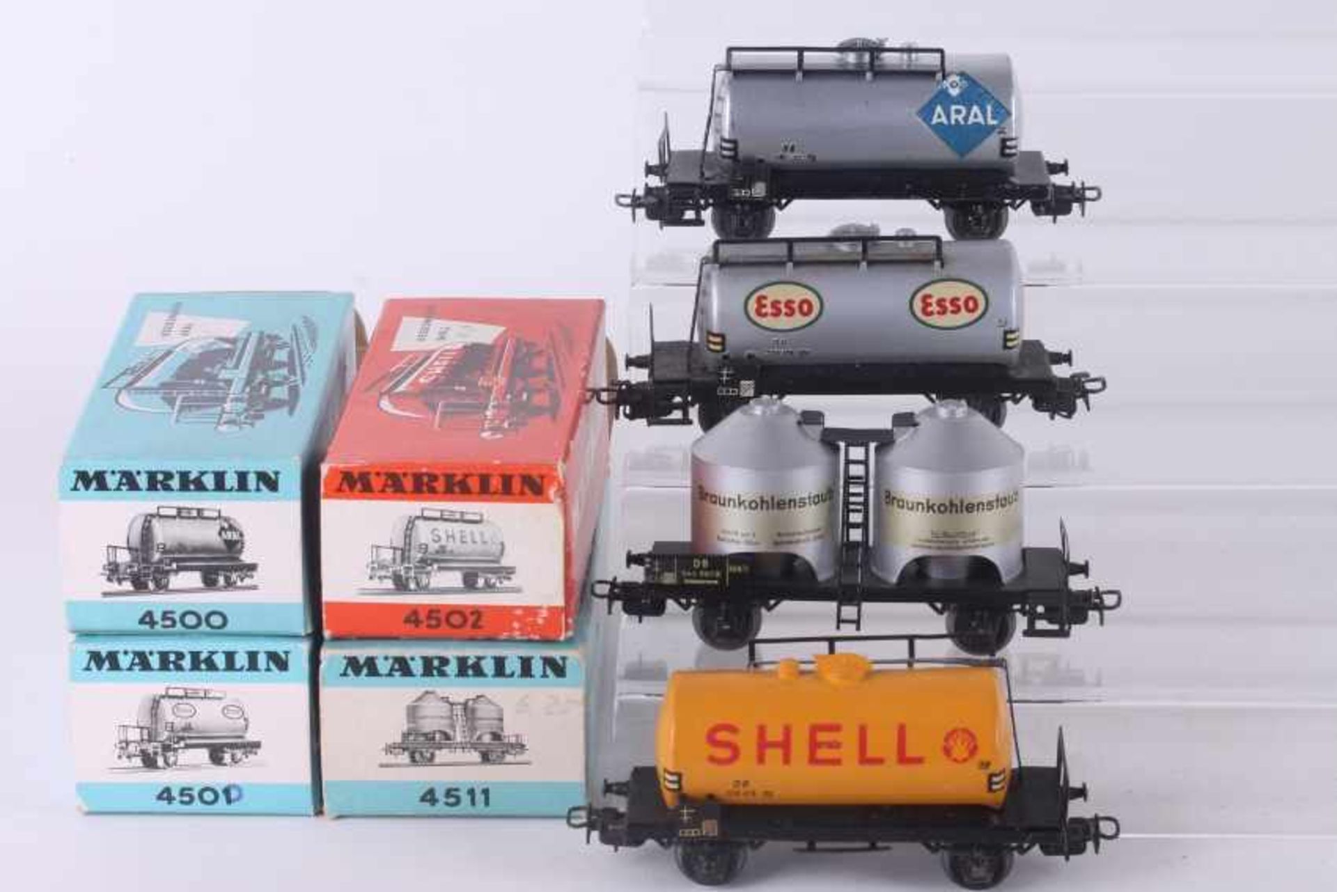 Märklin, vier Güterwagen Märklin, vier Güterwagen, 4500, 4501, 4502, erhabene Aufschriften an den