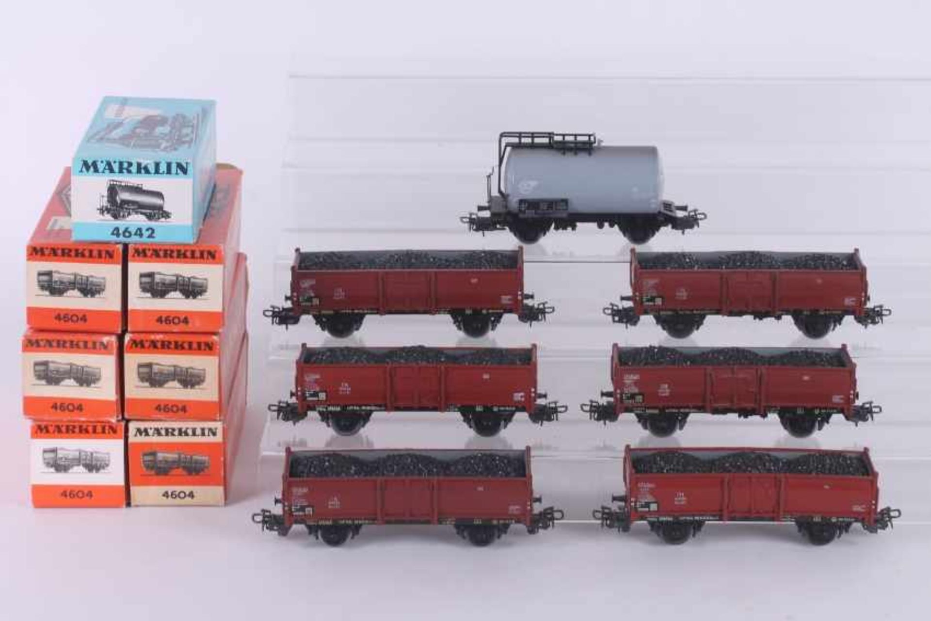 Märklin, sieben Güterwagen Märklin, sieben Güterwagen, 6 x 4604, 1 x 4642 (VTG), gut bzw. sehr gut